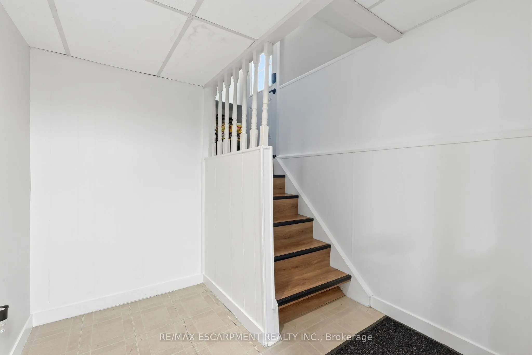 10 Taylor Crescent