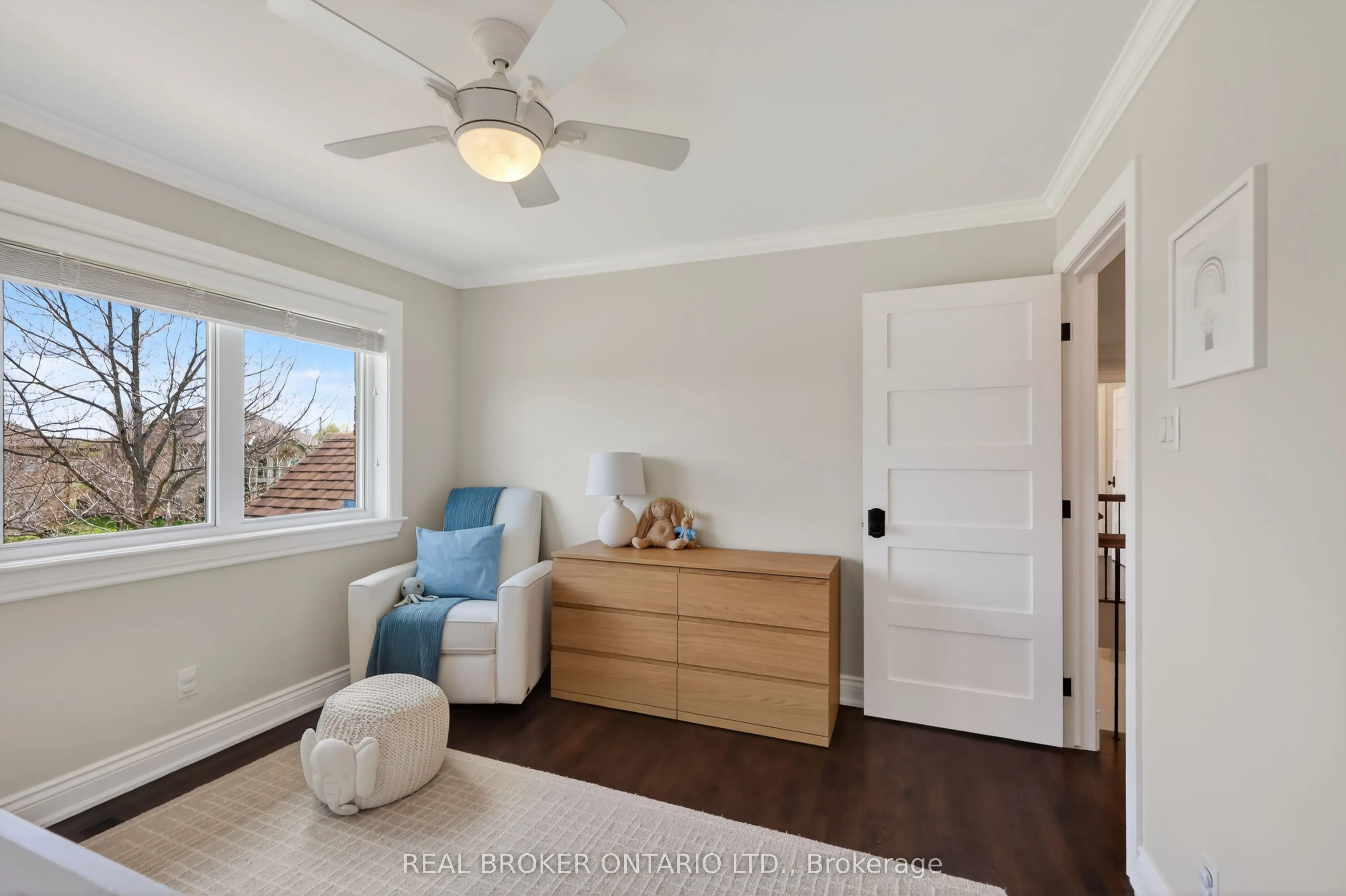 465 Lockmaster Crescent