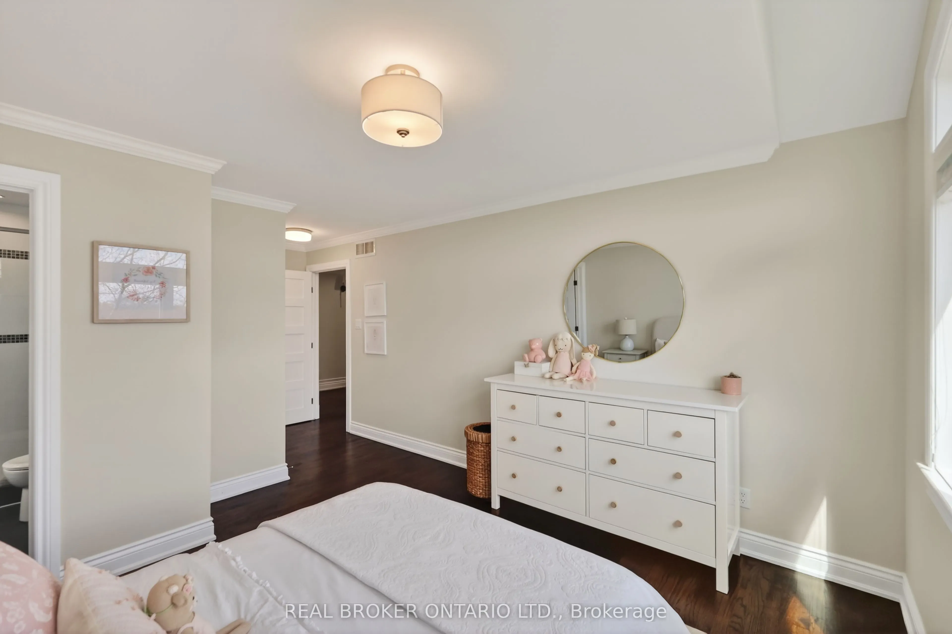 465 Lockmaster Crescent