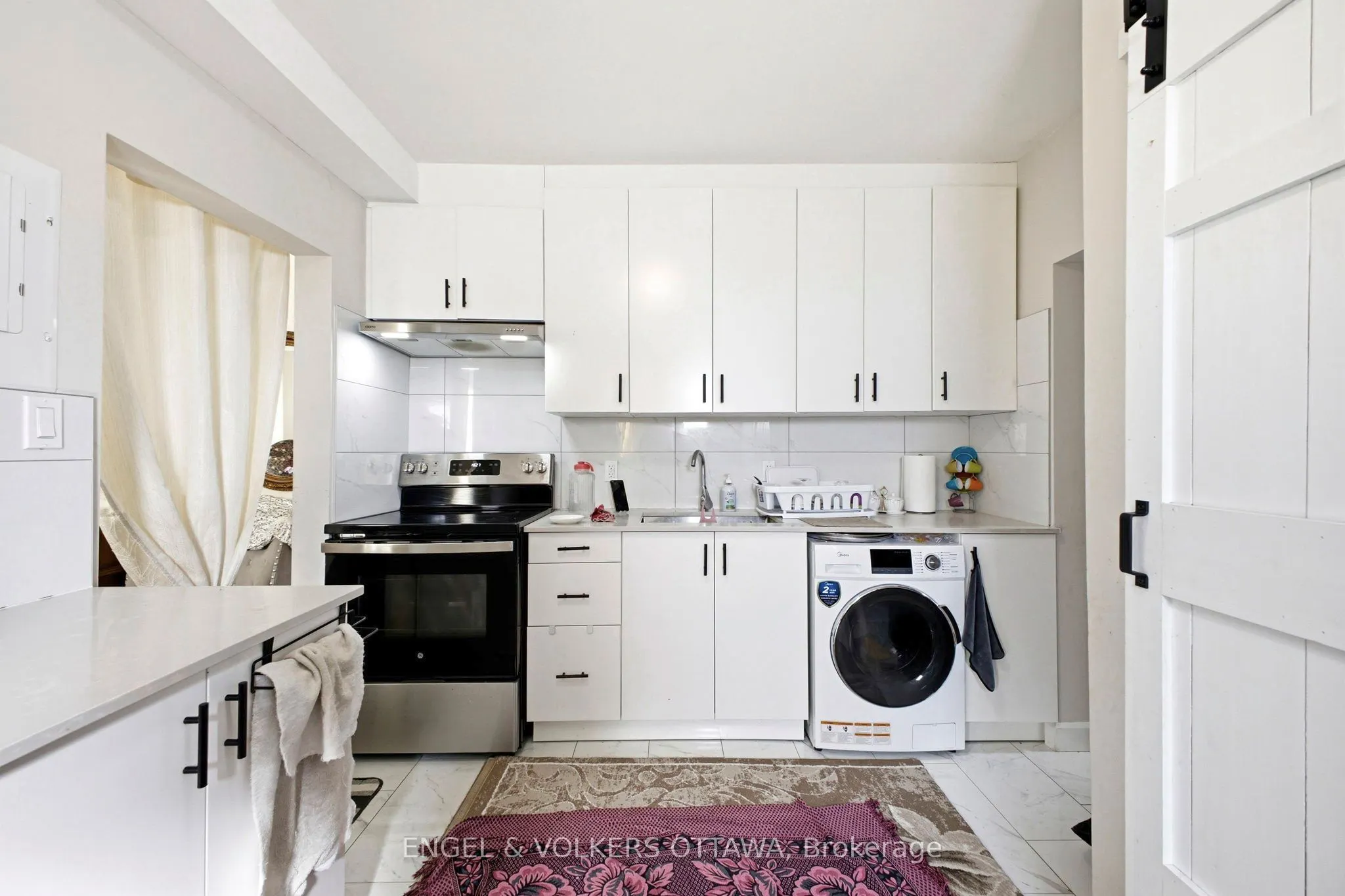 287 St Laurent Boulevard