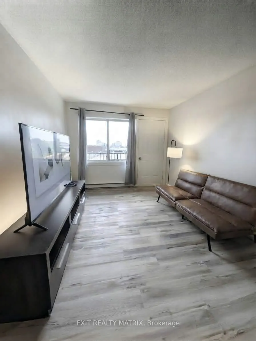 2041 Arrowsmith Drive #402C