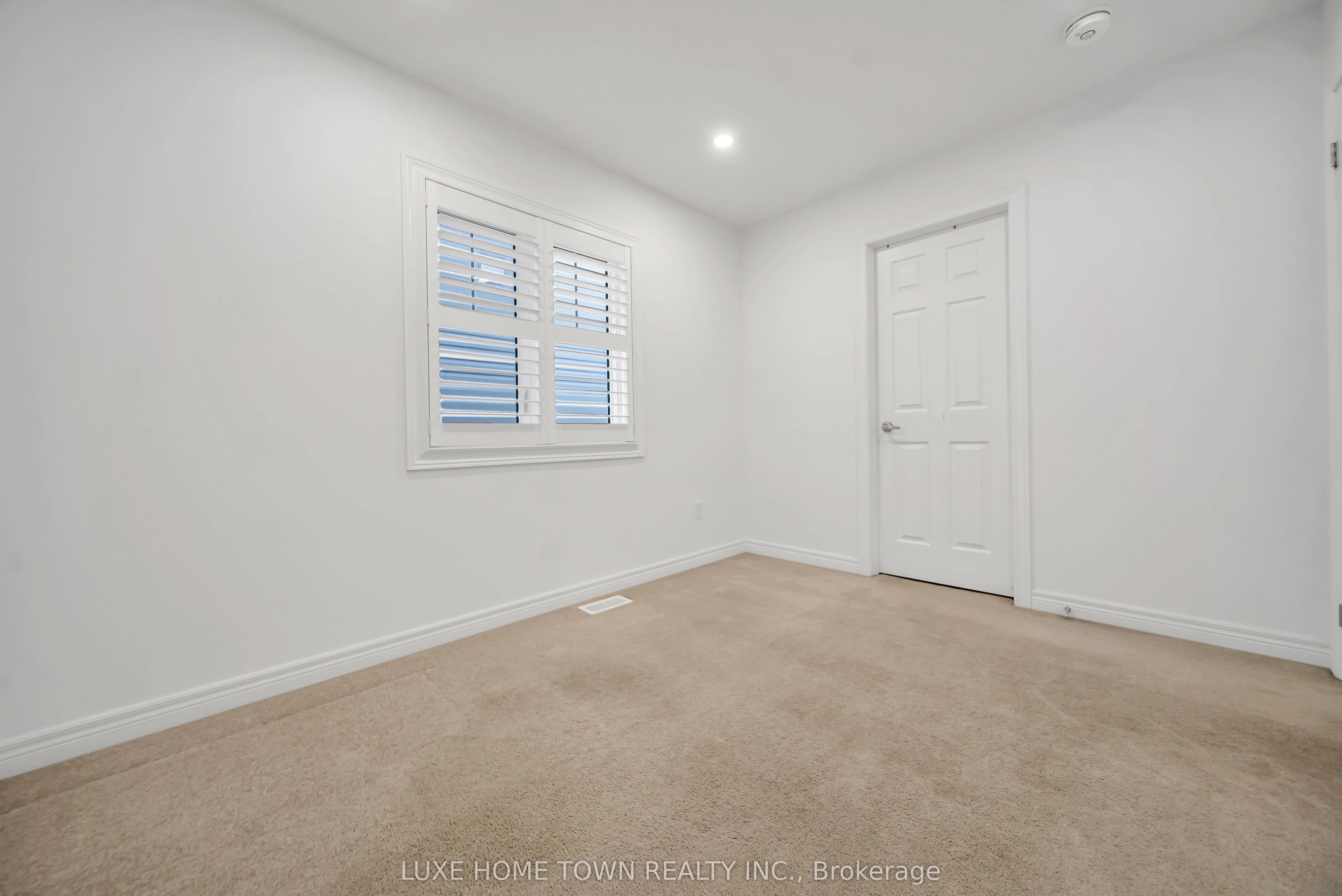 19 Findlay Way