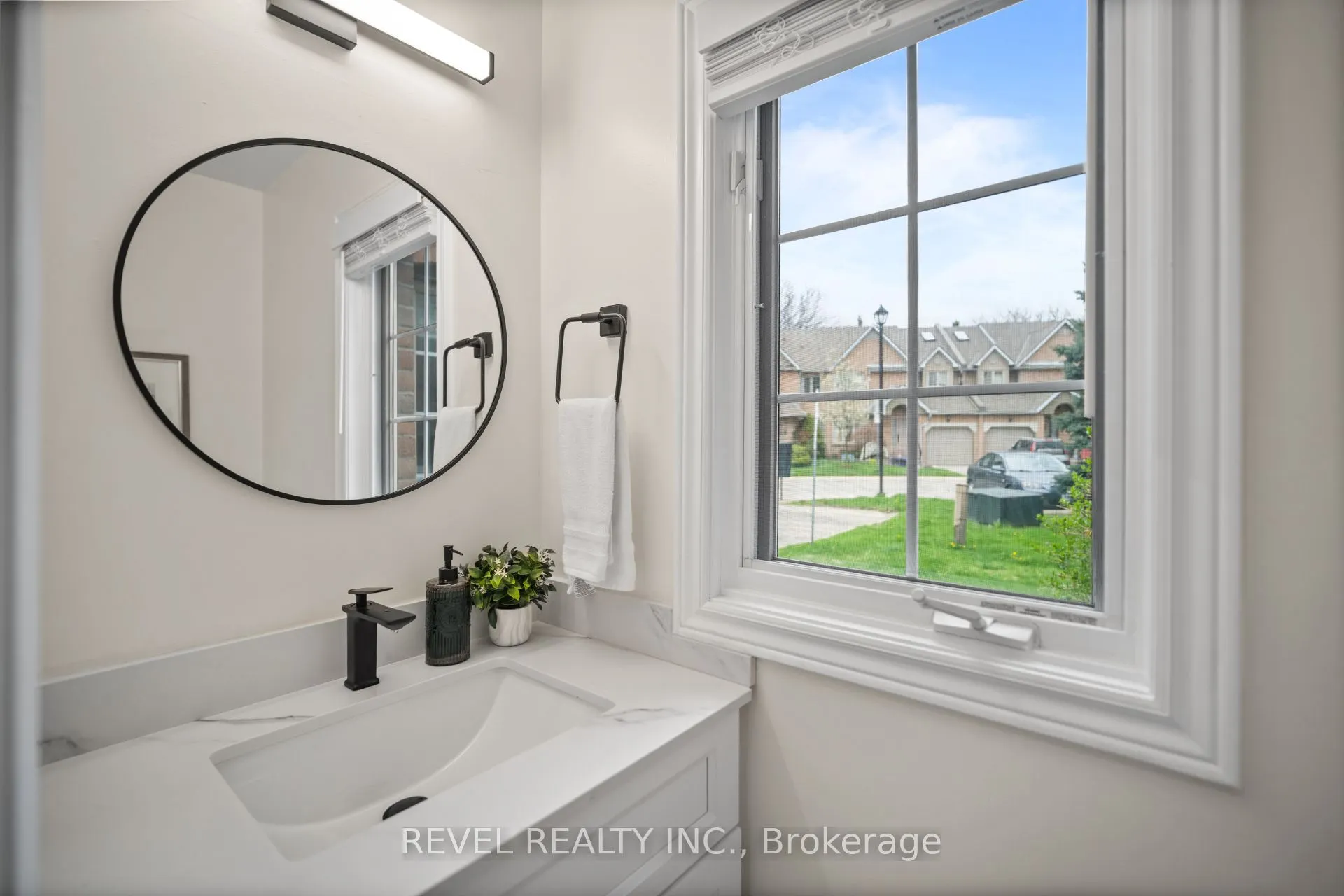 320 Hamilton Drive #10