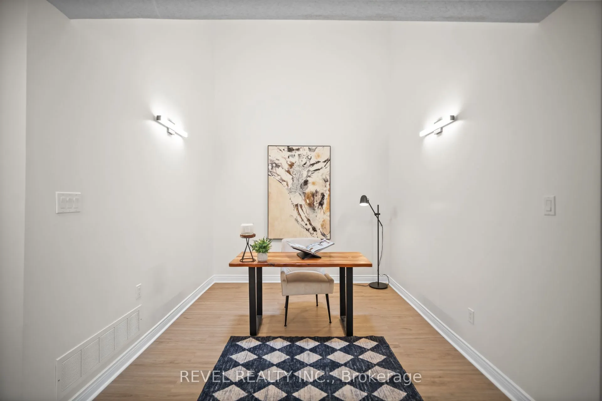 320 Hamilton Drive #10