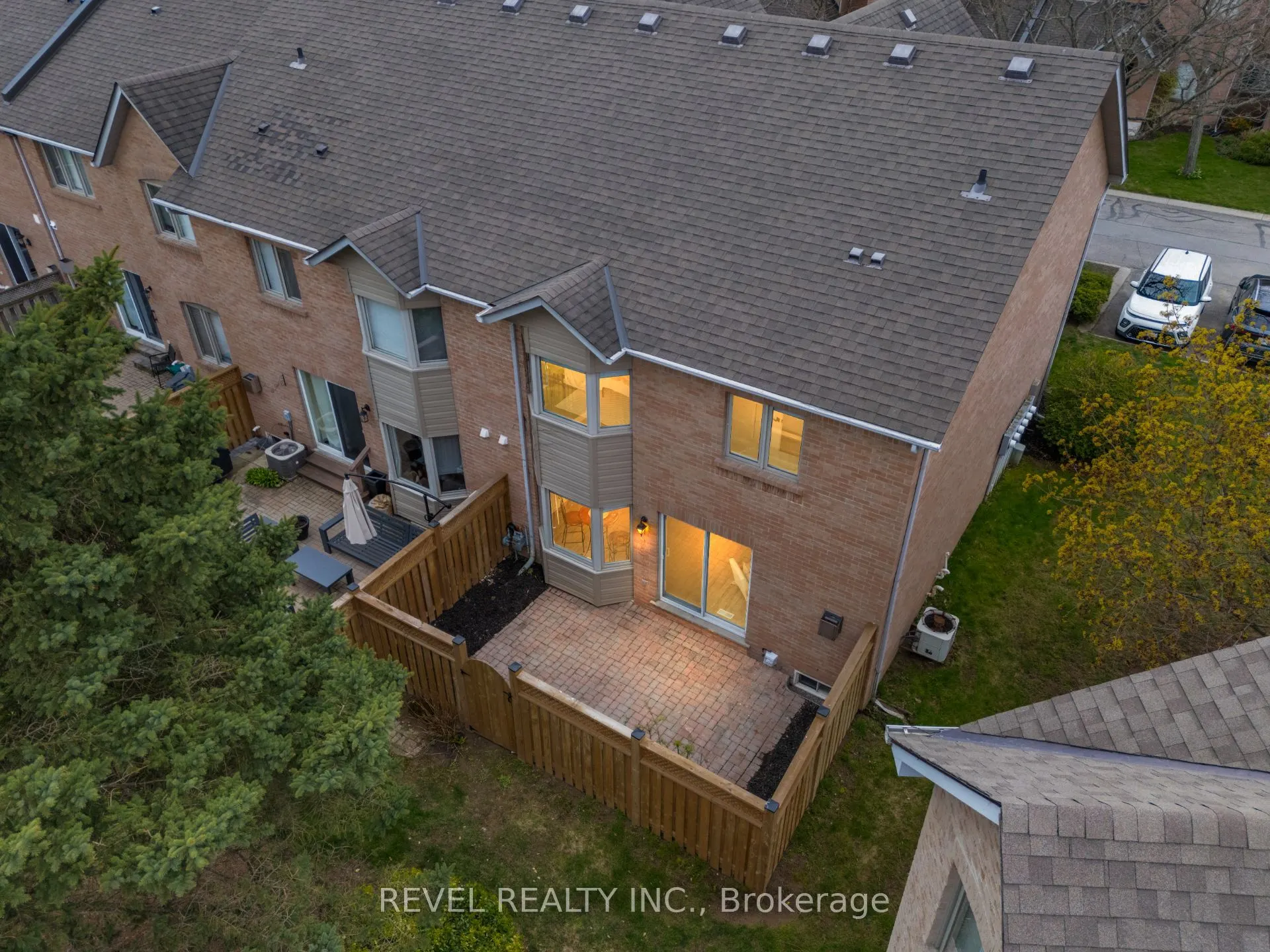 320 Hamilton Drive #10