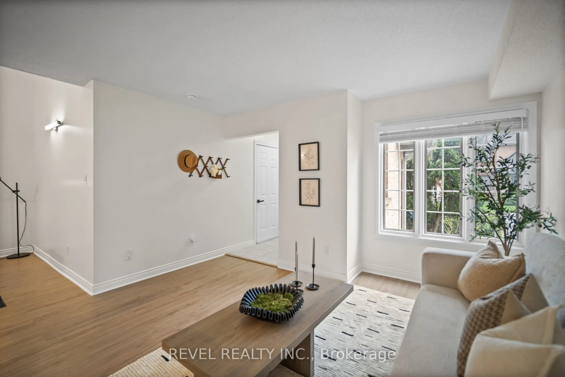 320 Hamilton Drive #10