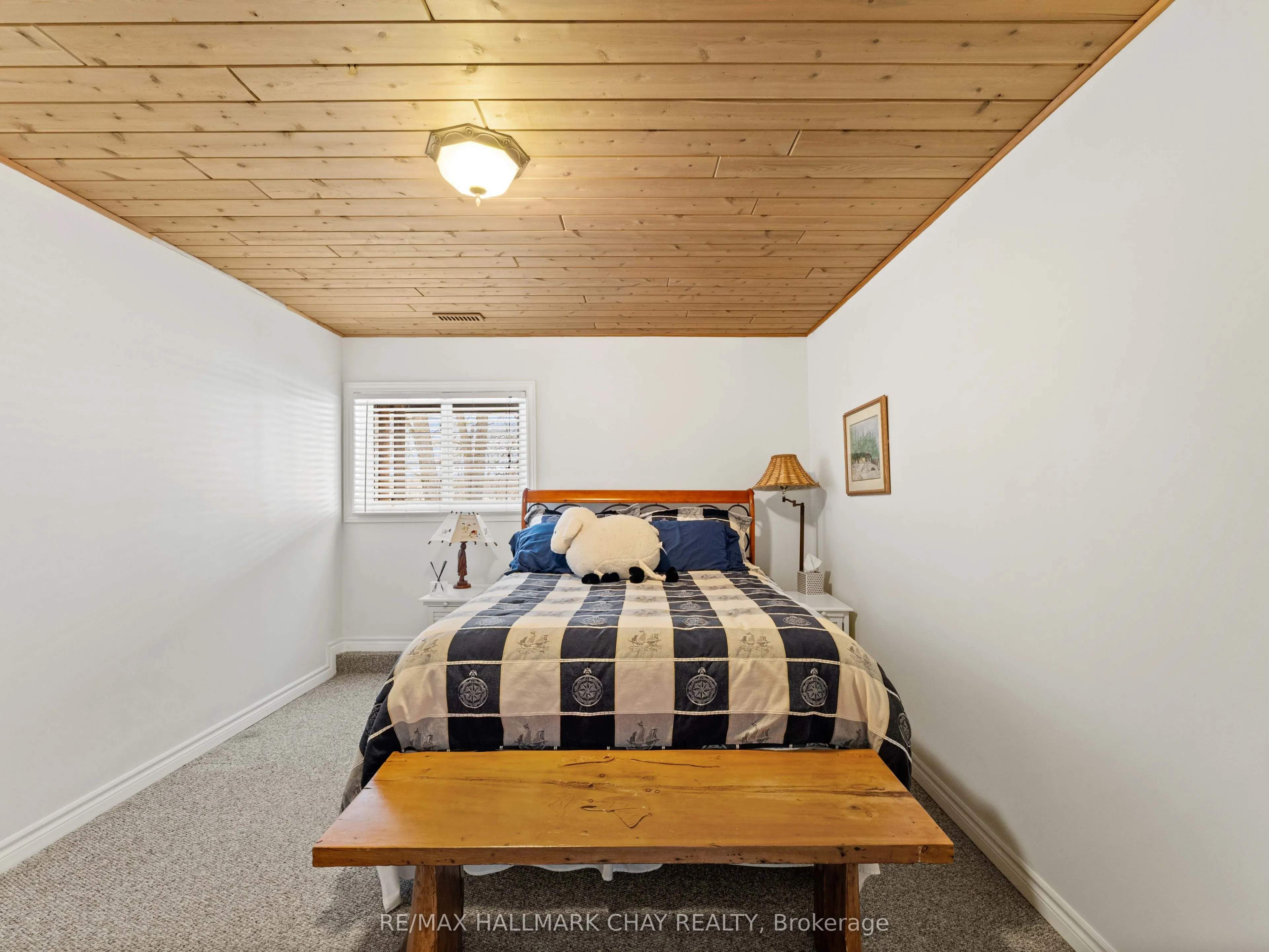 137 Pickerel Point Road