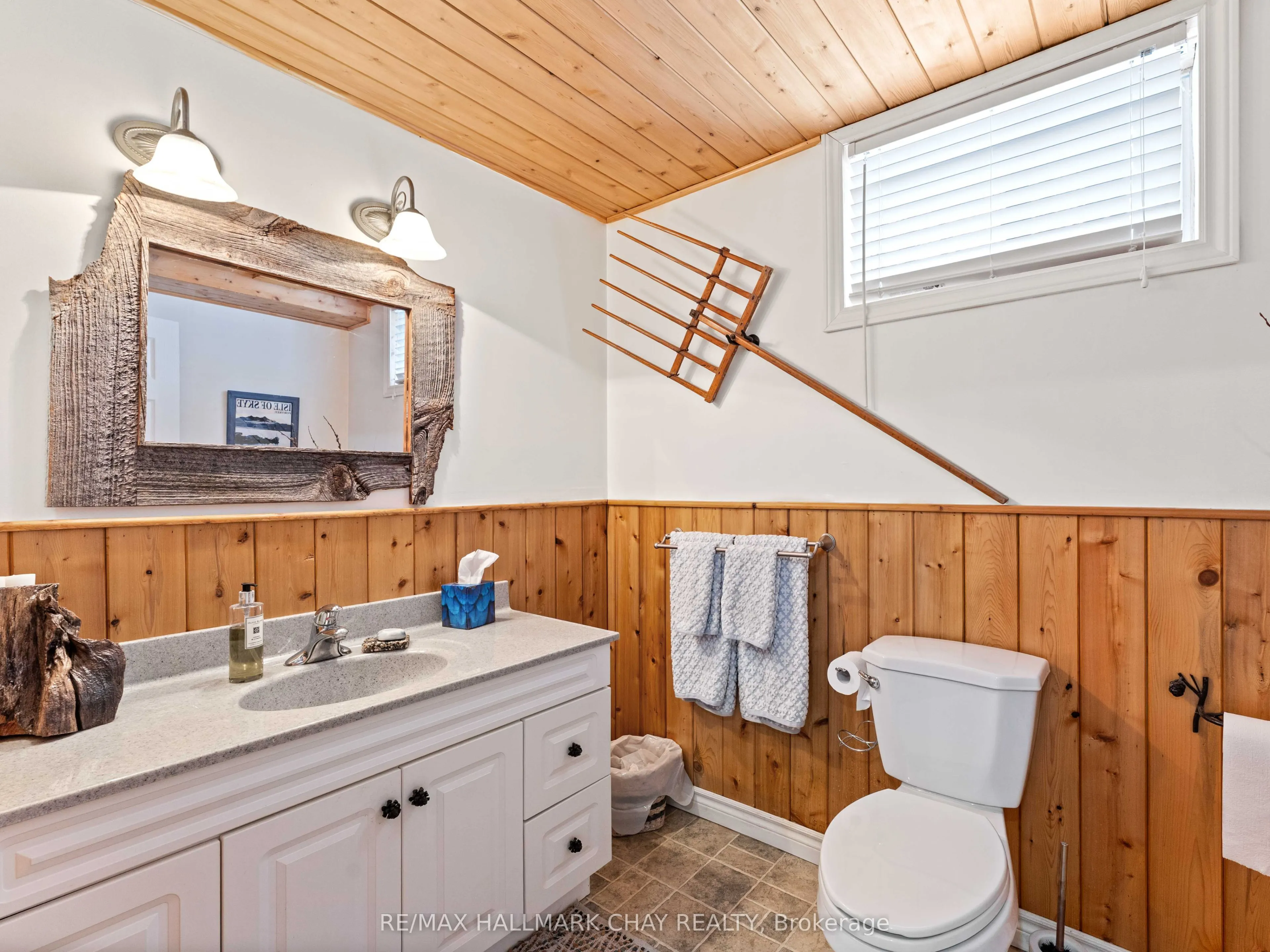 137 Pickerel Point Road