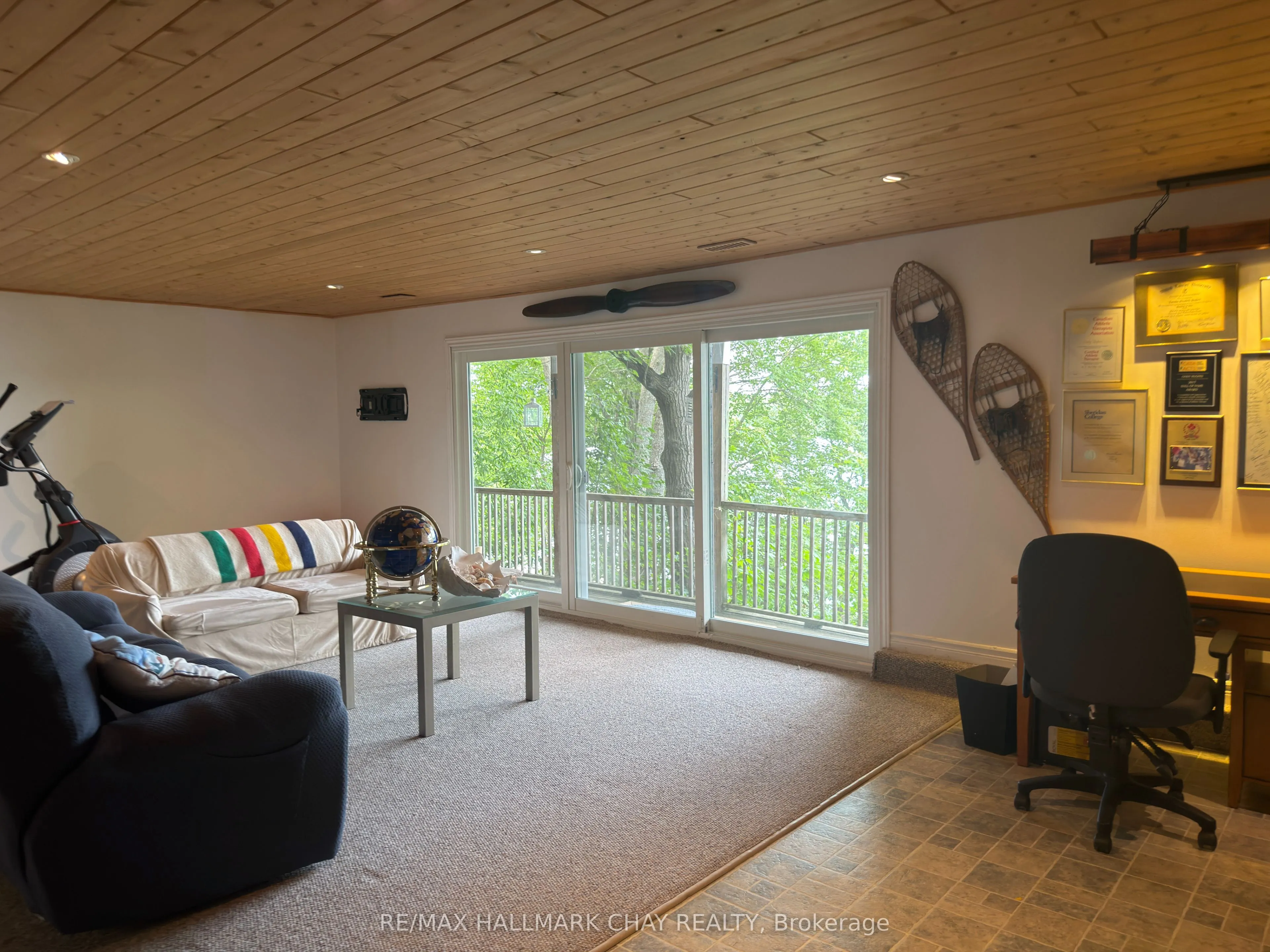 137 Pickerel Point Road