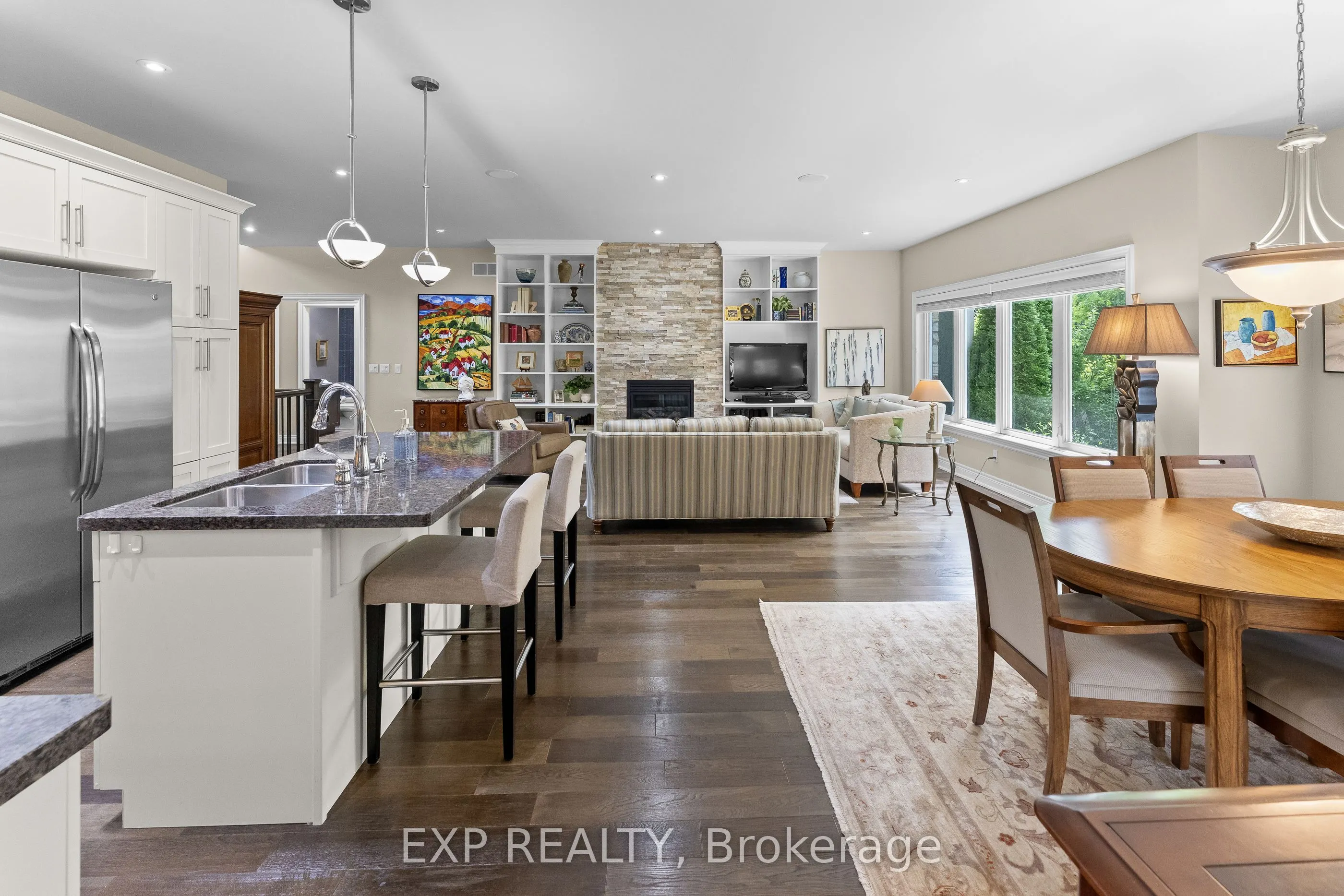 6 Creekside Drive