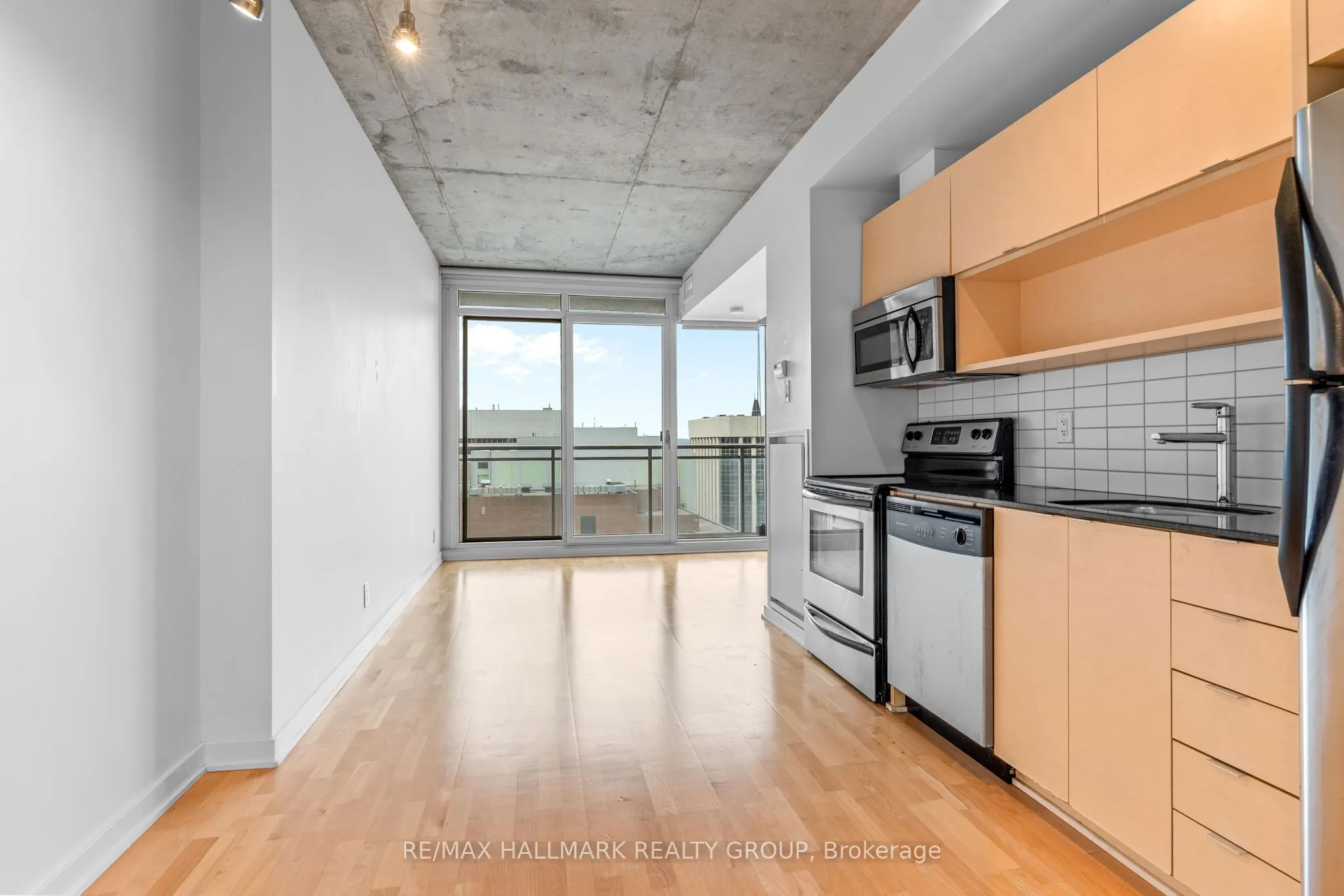 324 Laurier Avenue W #1804