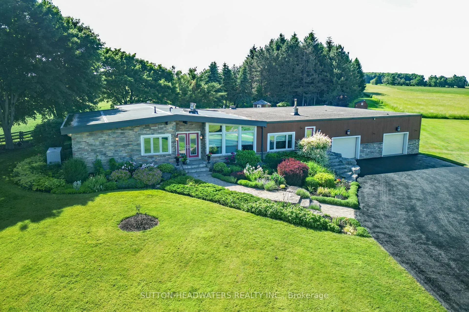 064349 County Rd 3