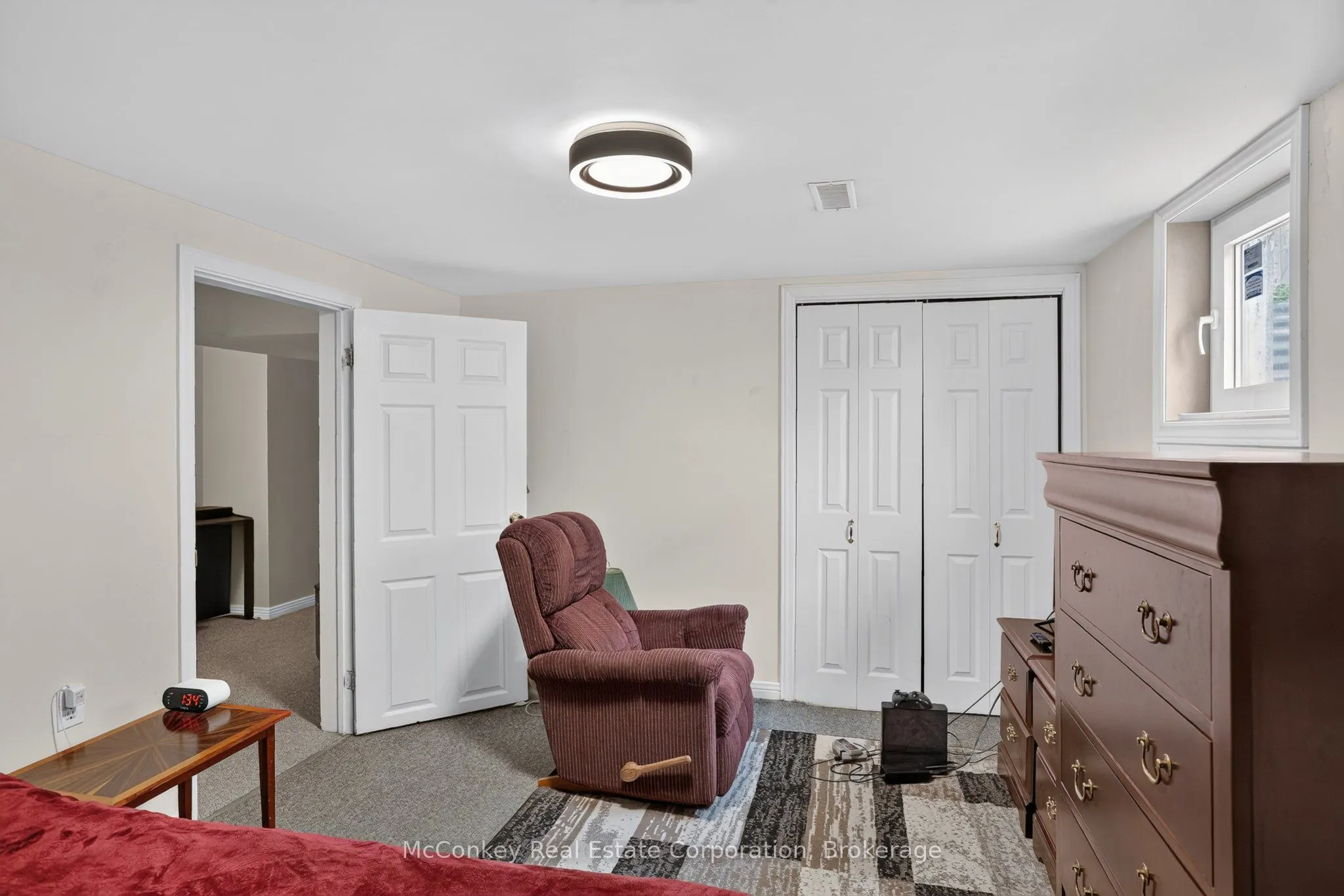 1817 Parkwood Circle