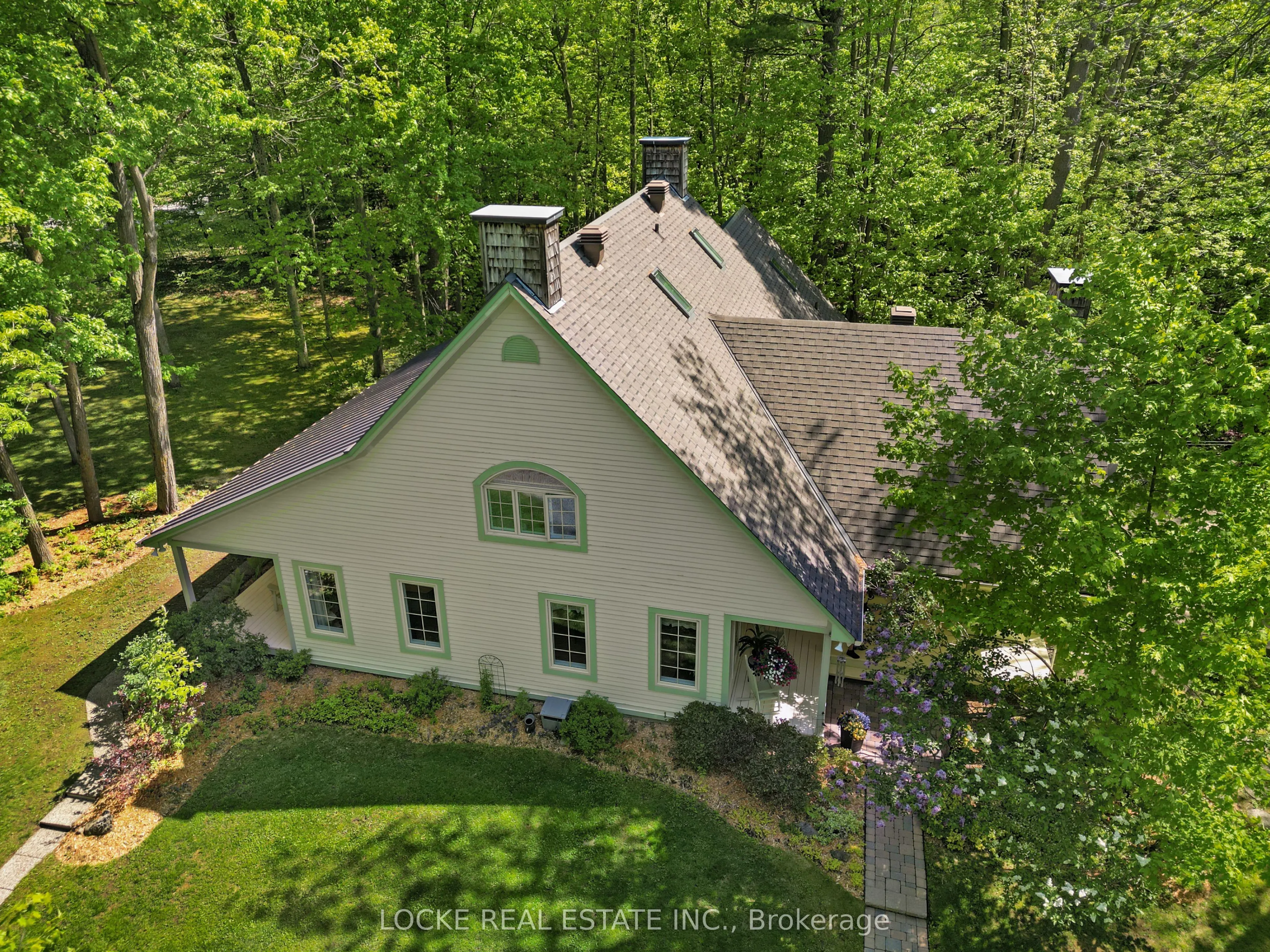 2207 Pleasantview Court