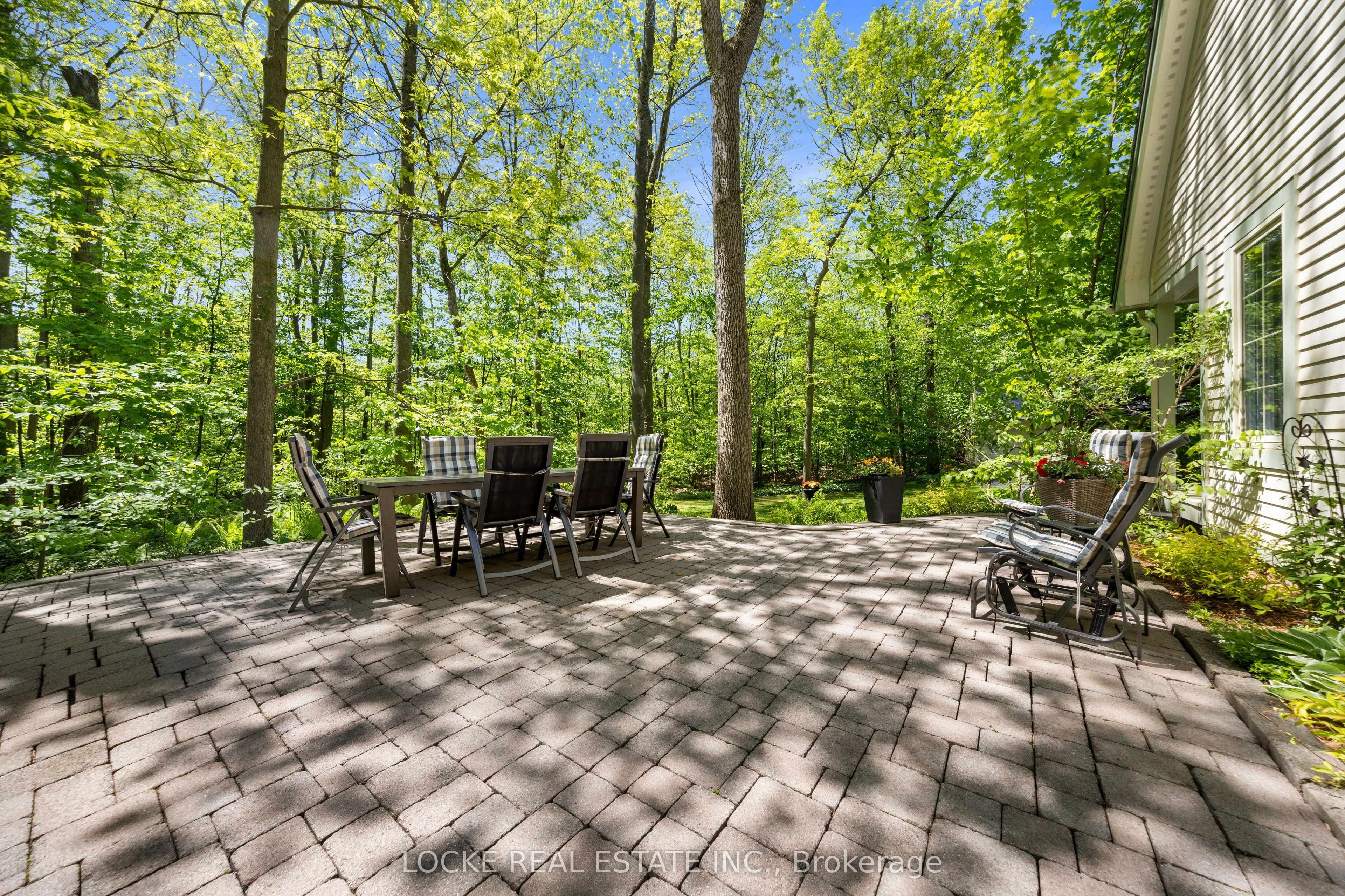2207 Pleasantview Court