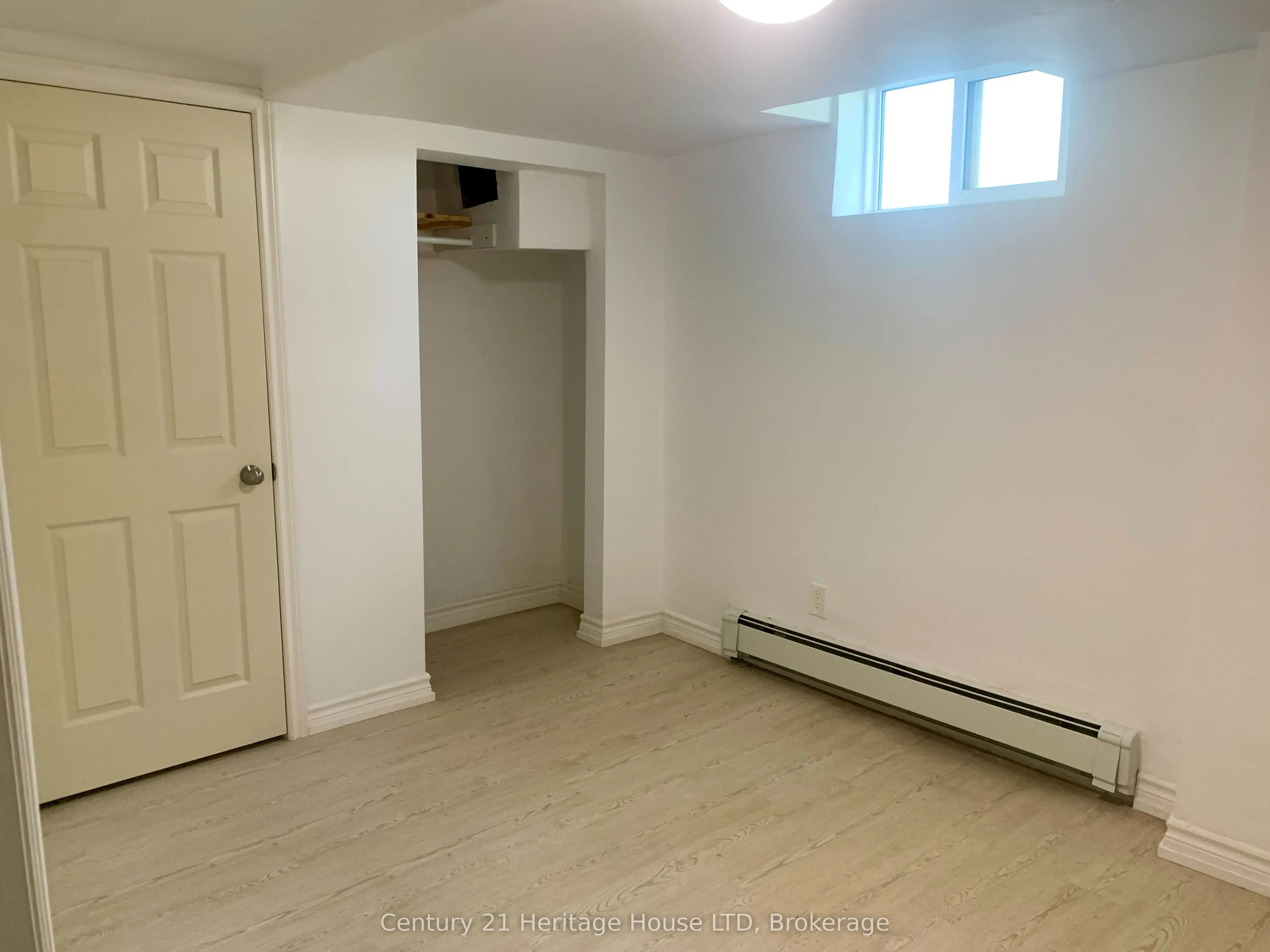 2 Foley Crescent