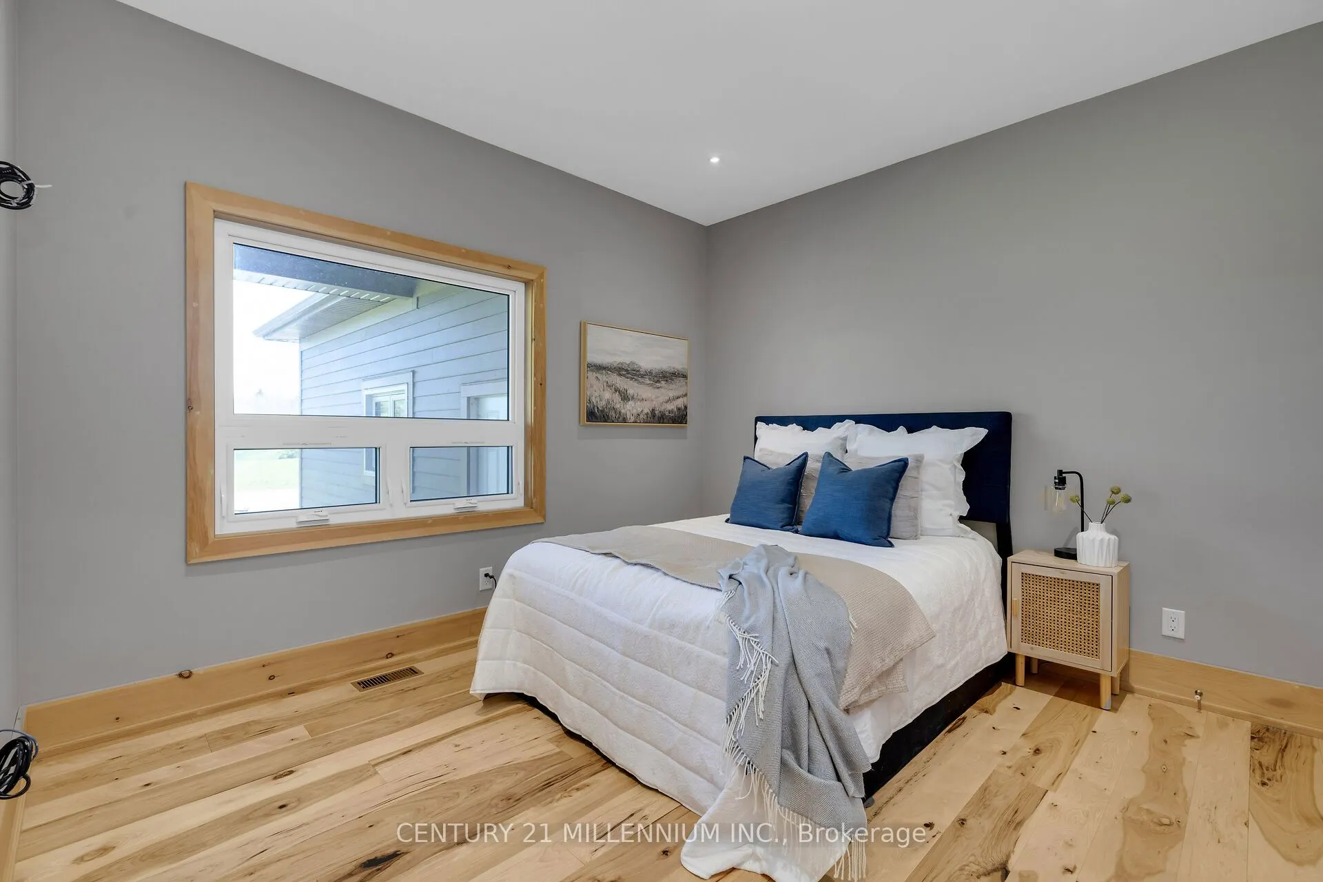5204 Ninth Line