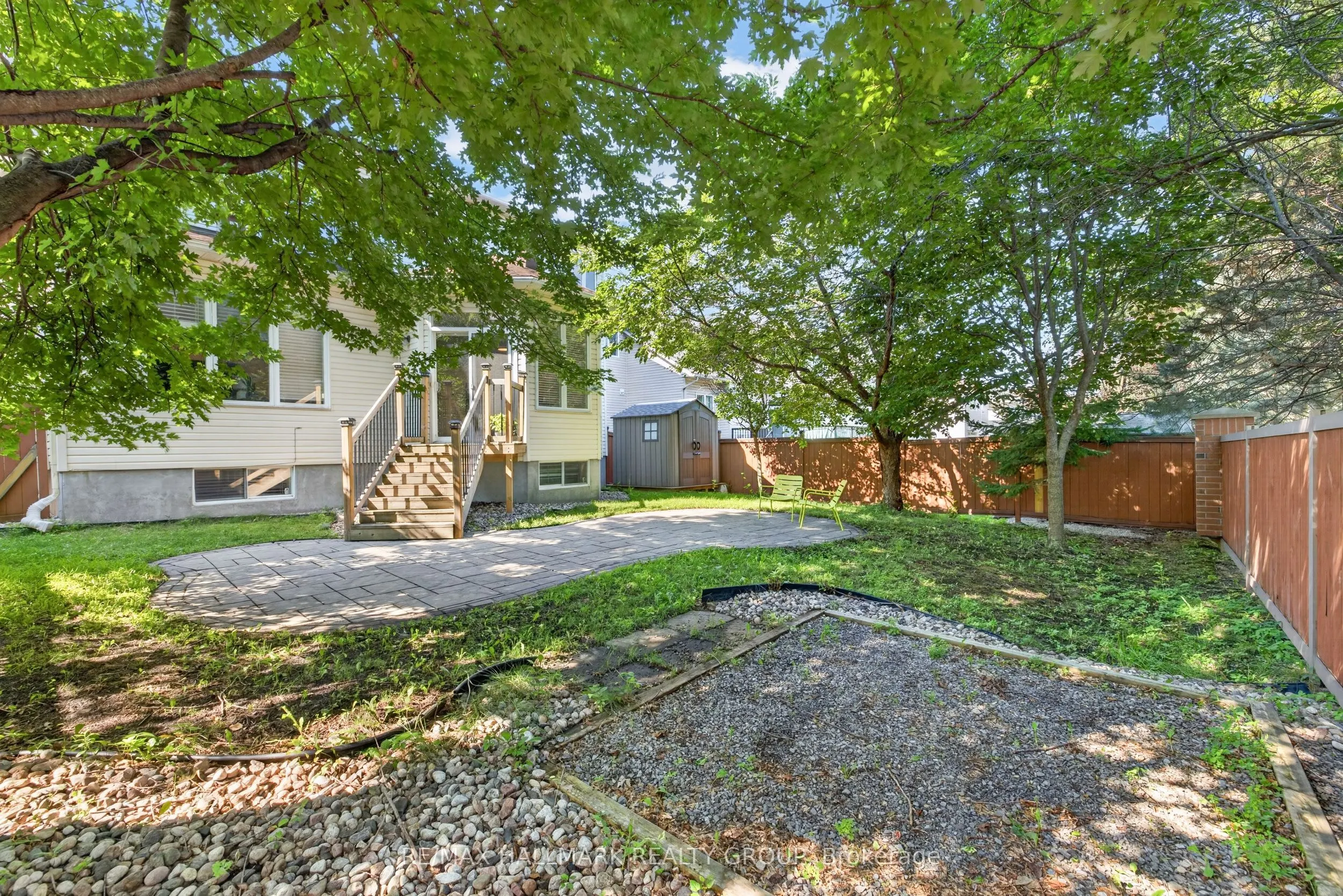 42 Glenrill Place S