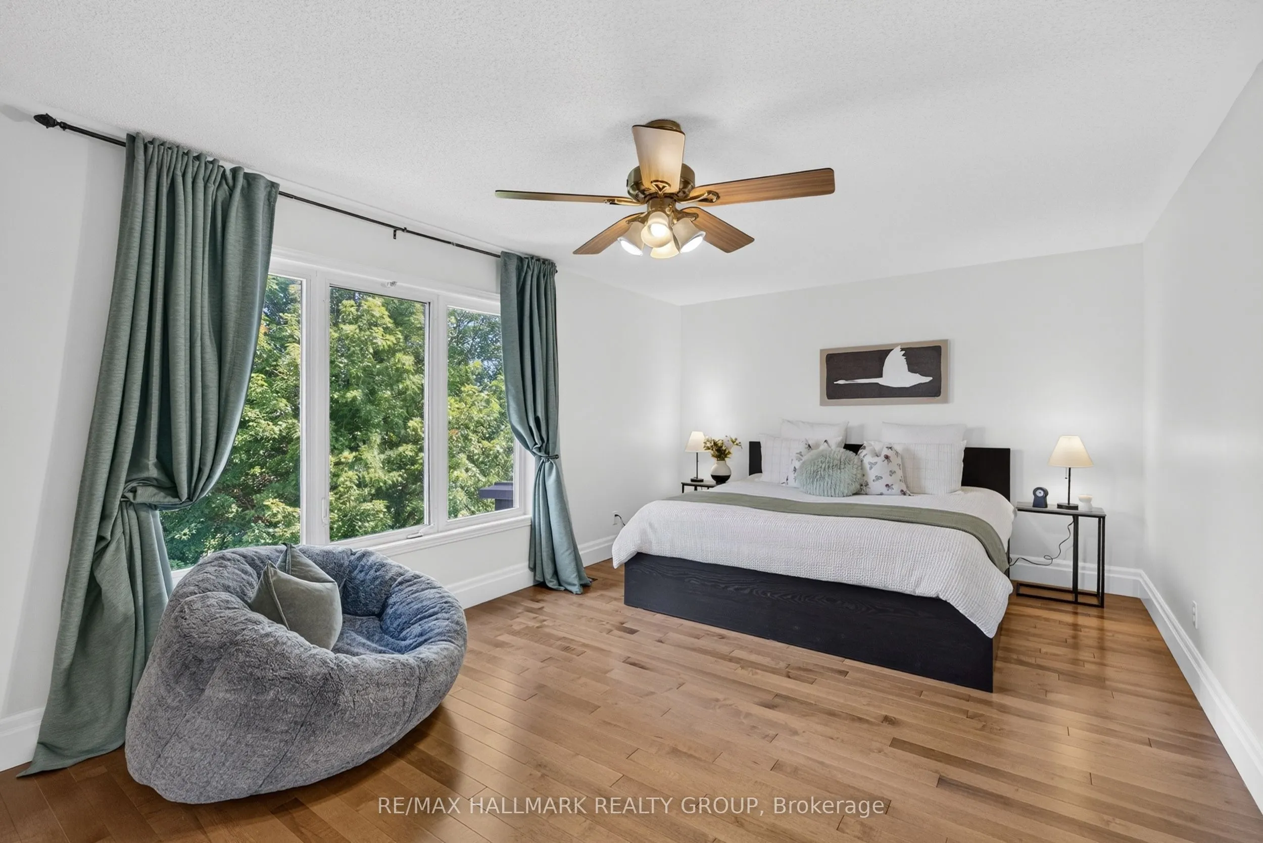 42 Glenrill Place S