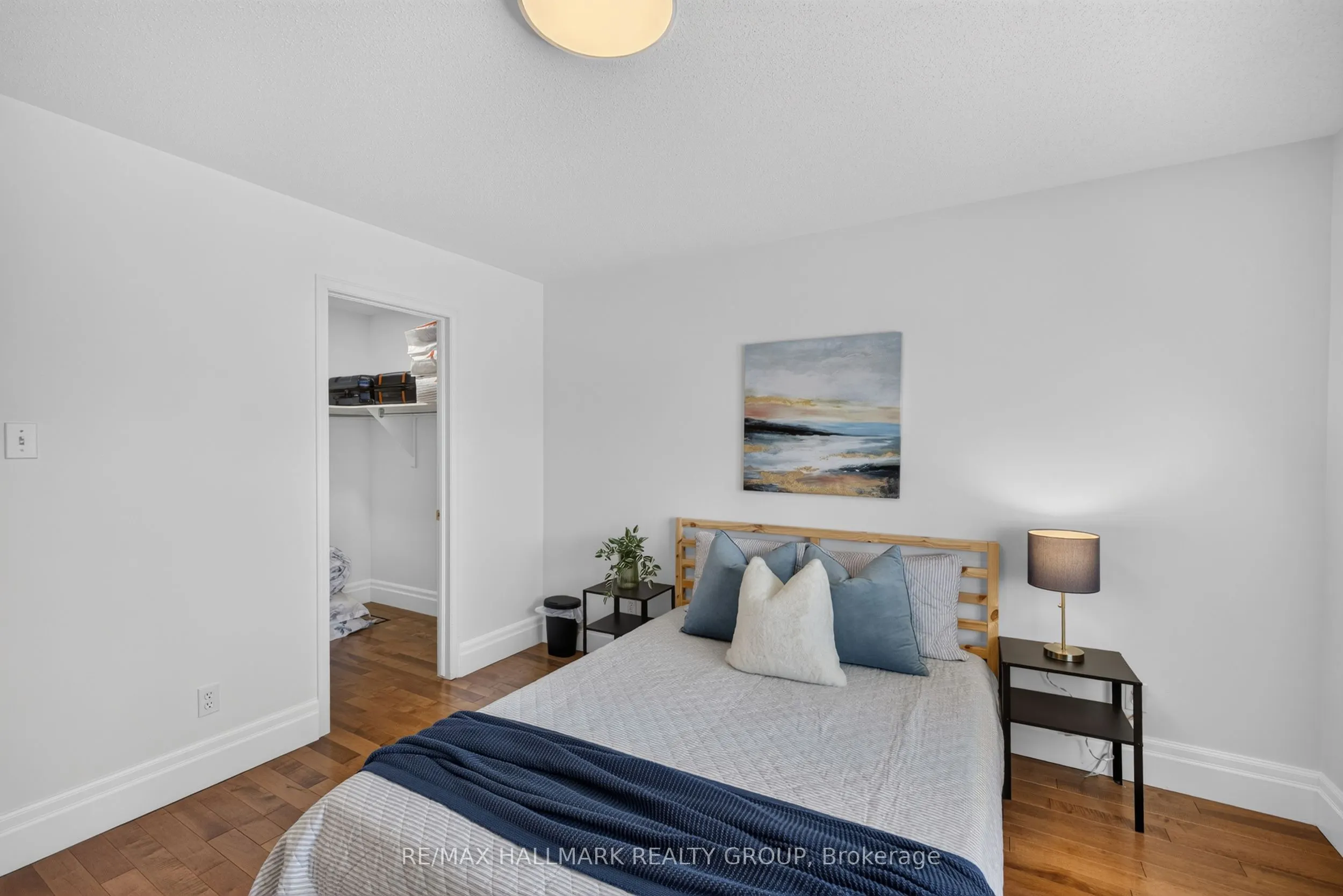 42 Glenrill Place S