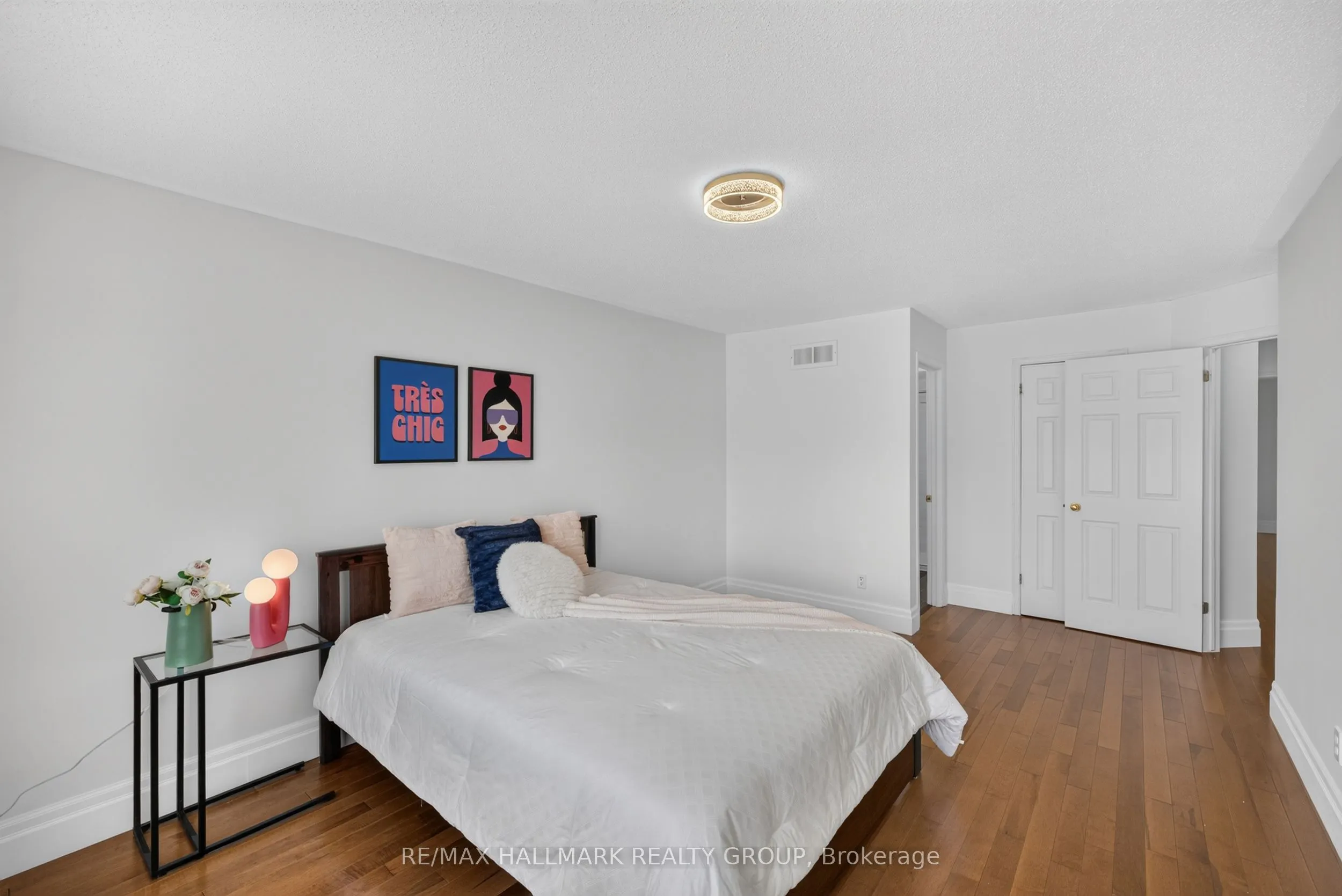 42 Glenrill Place S