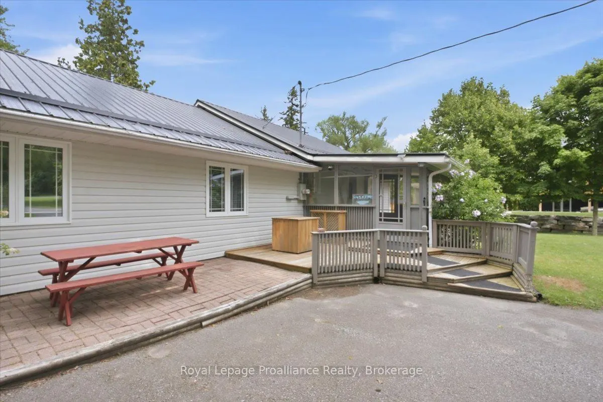 40 Riverview Drive