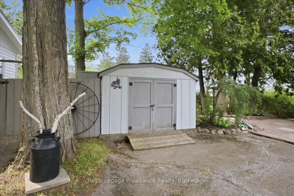 40 Riverview Drive