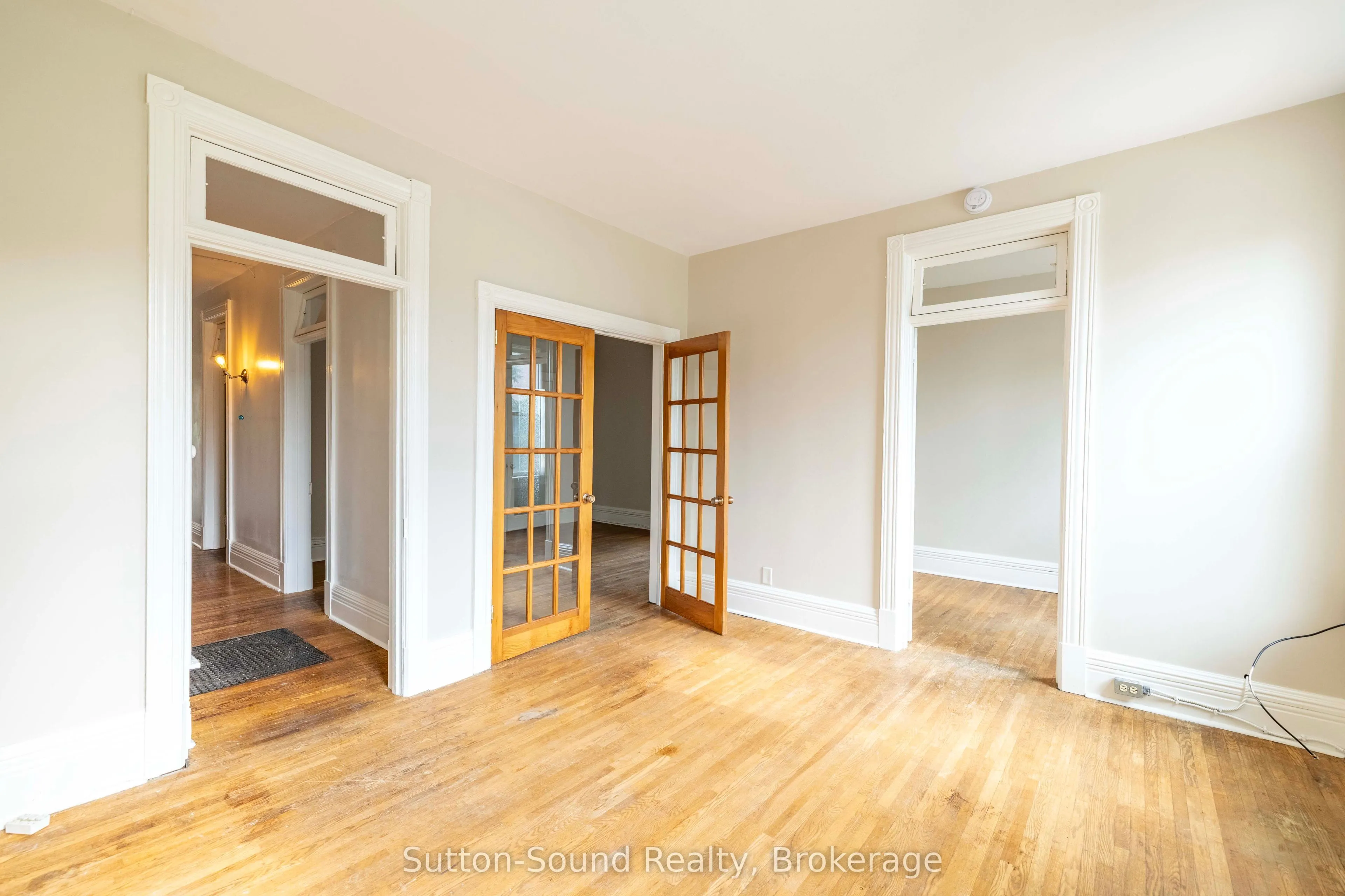 1100 4th Avenue E