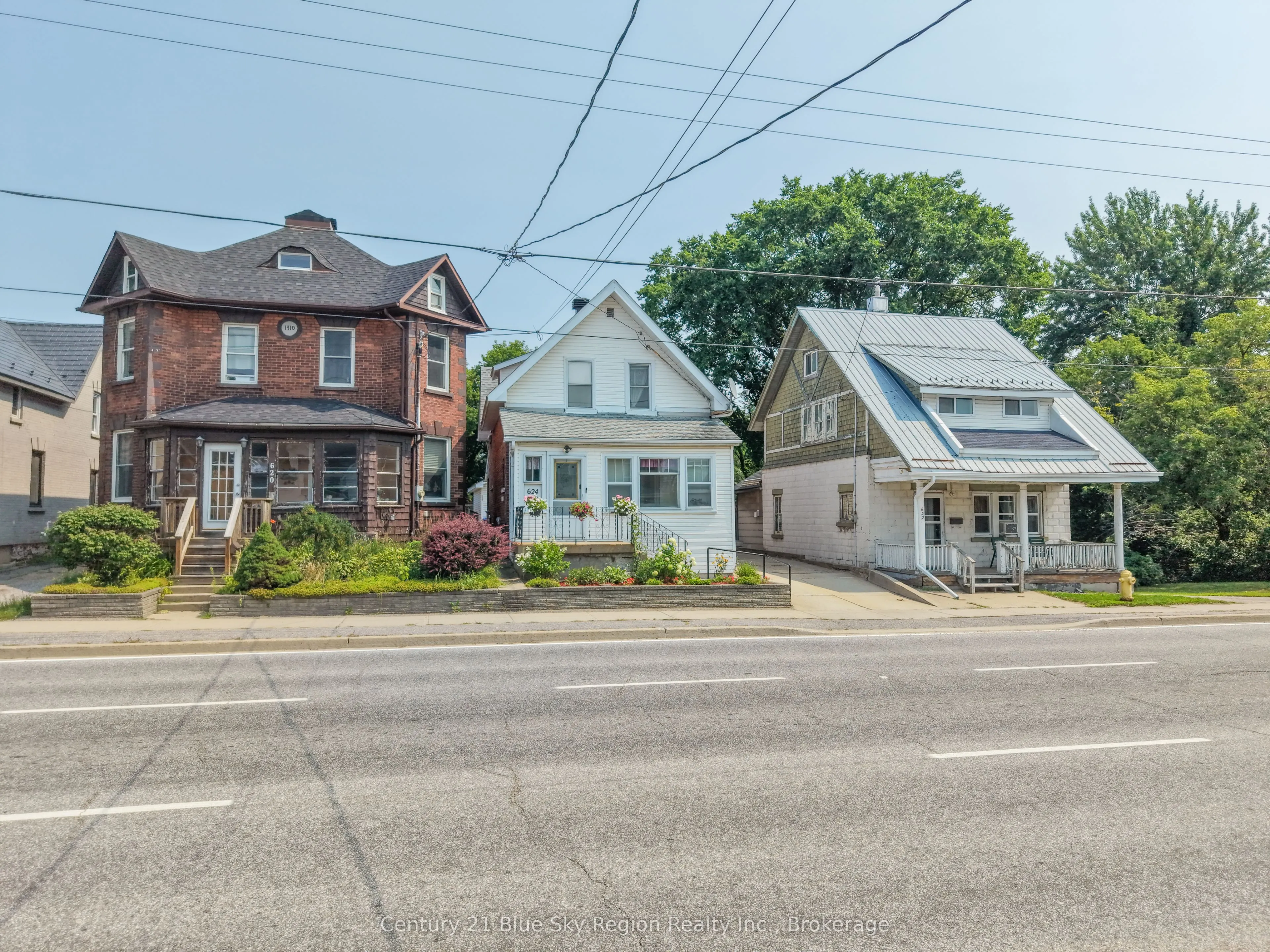 624 Mcintyre Street E