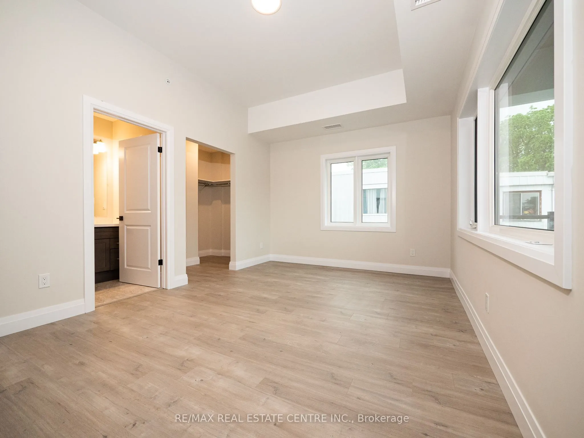 4514 Ontario Street #201