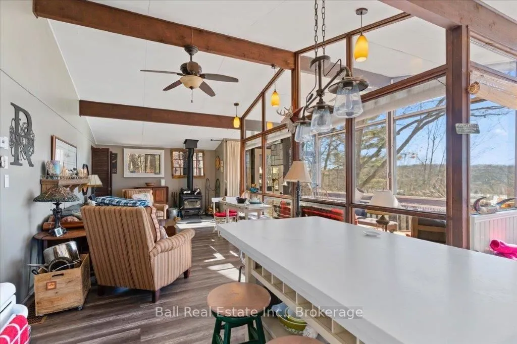 1046 Edith Crescent
