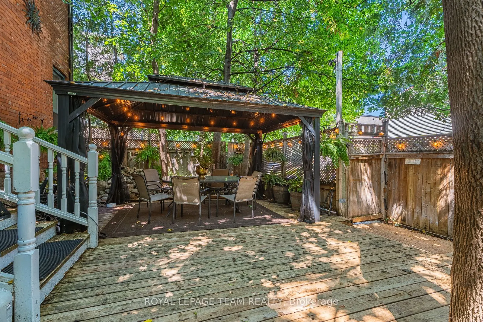 525 King Edward Avenue