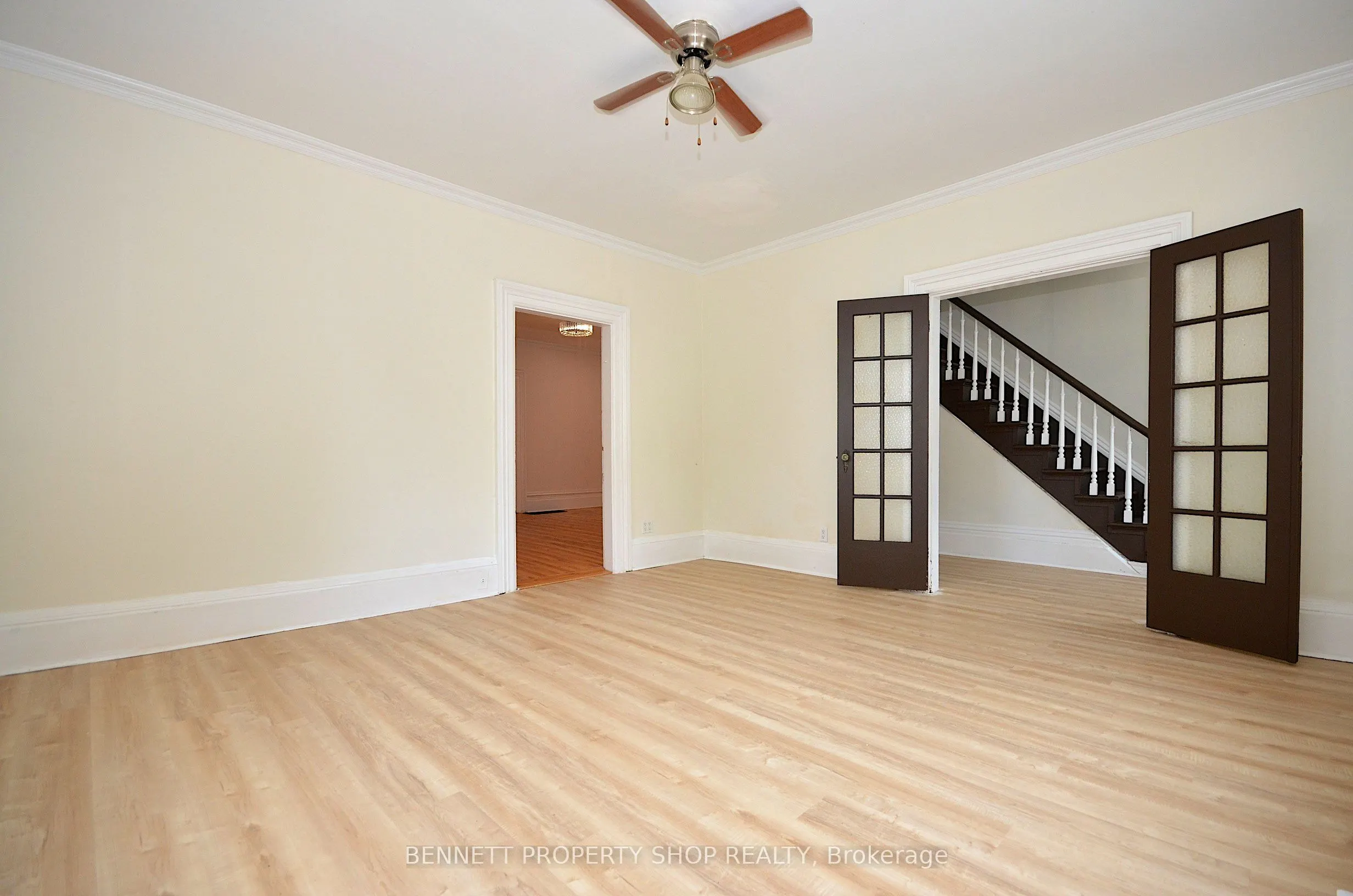 15 Daniel Street N