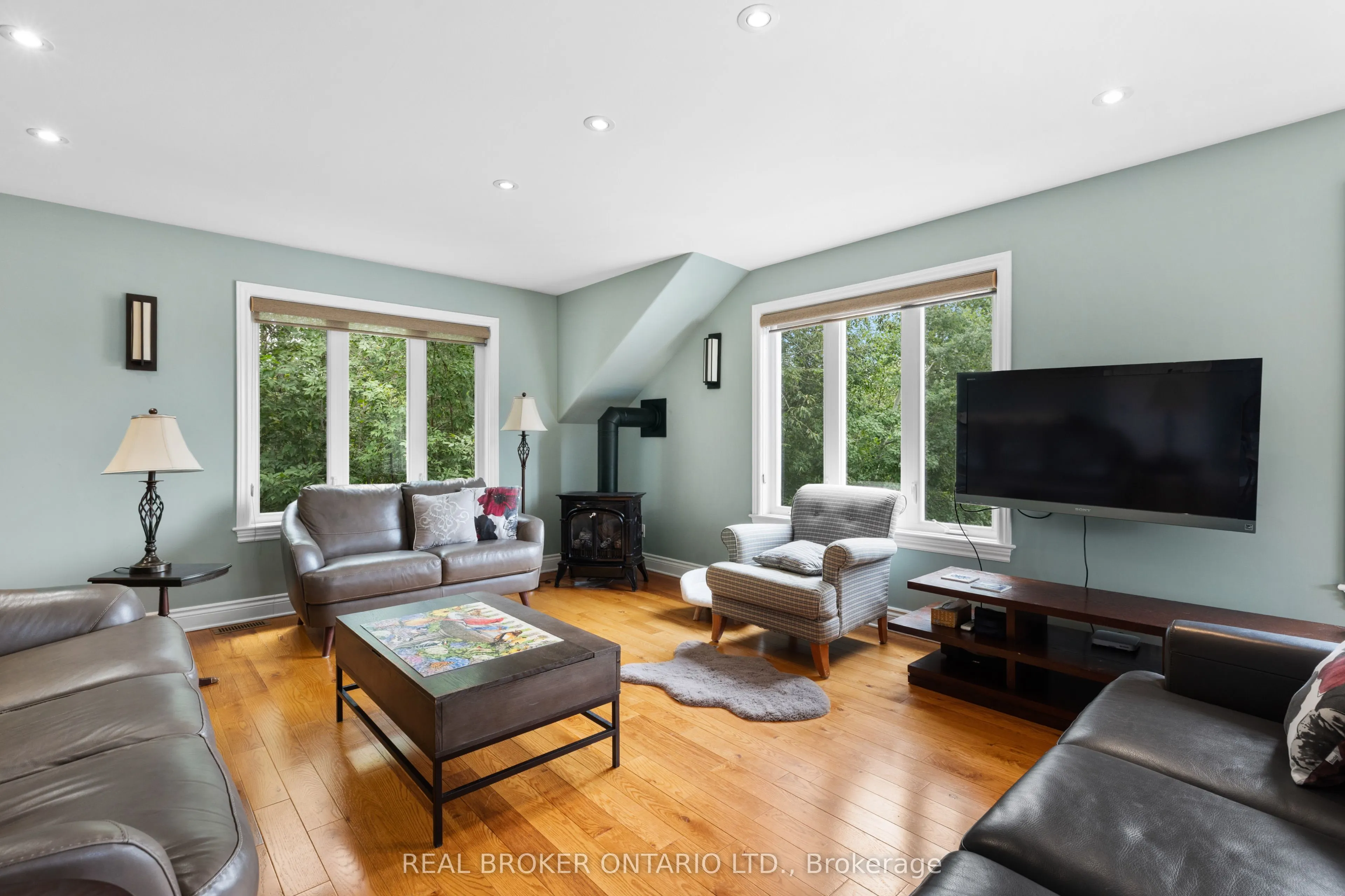 27 Garrison Drive