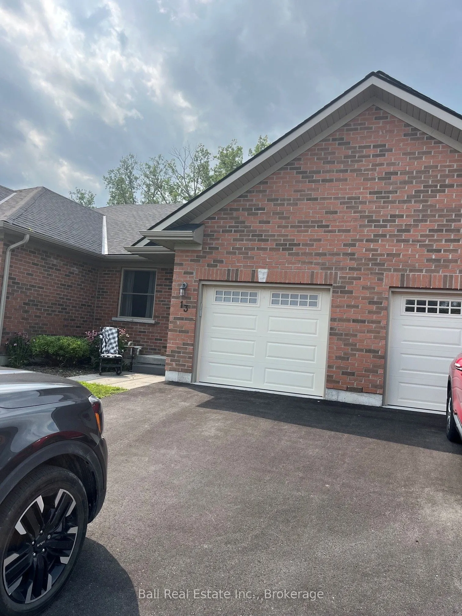 13 Carrick Street S