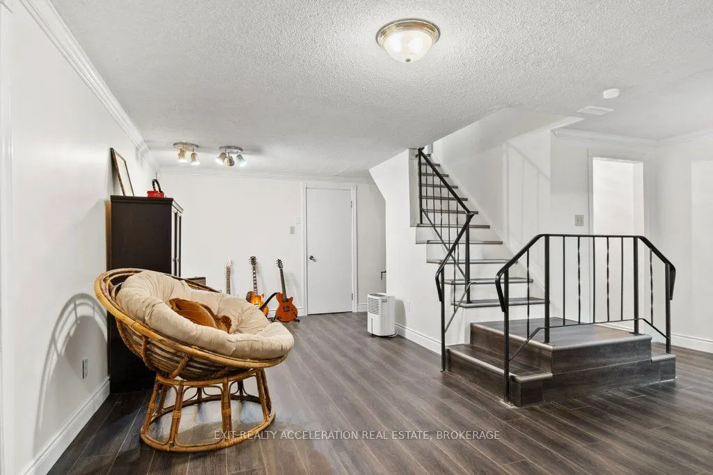 28 Southcrest Drive