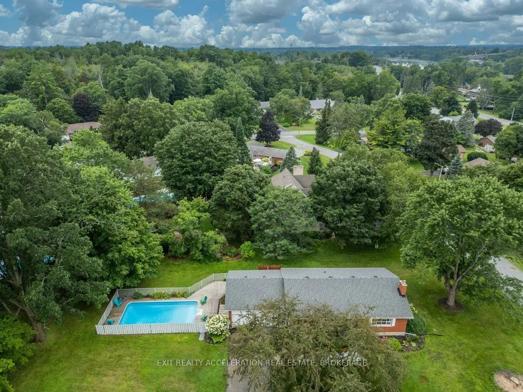 28 Southcrest Drive