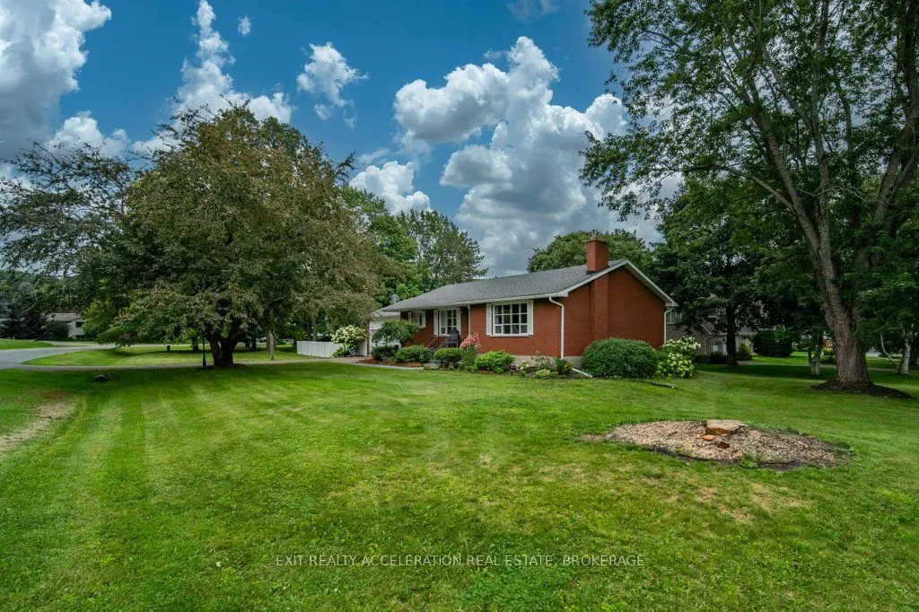 28 Southcrest Drive