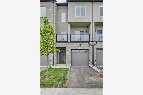 16 CLEAR VALLEY Lane
