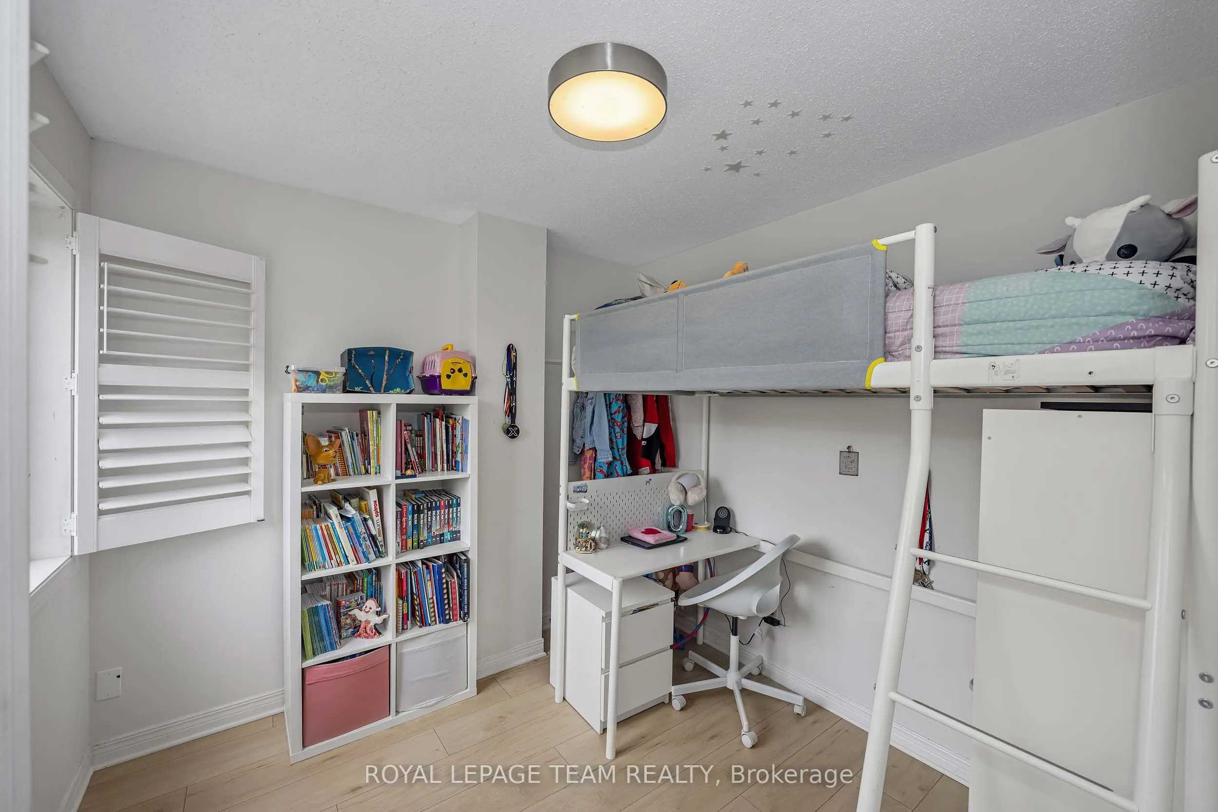 583 Tweedsmuir Avenue #9