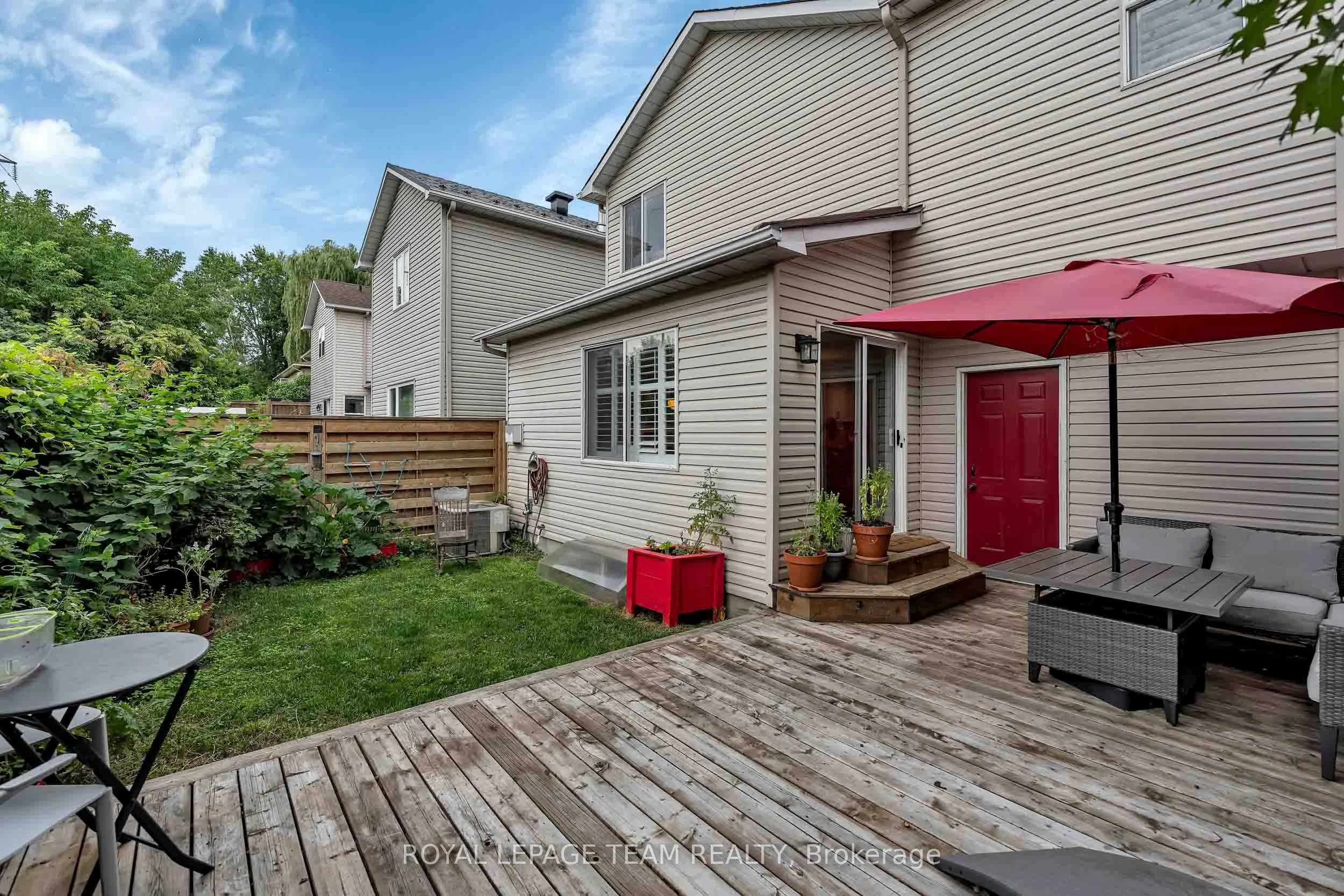583 Tweedsmuir Avenue #9