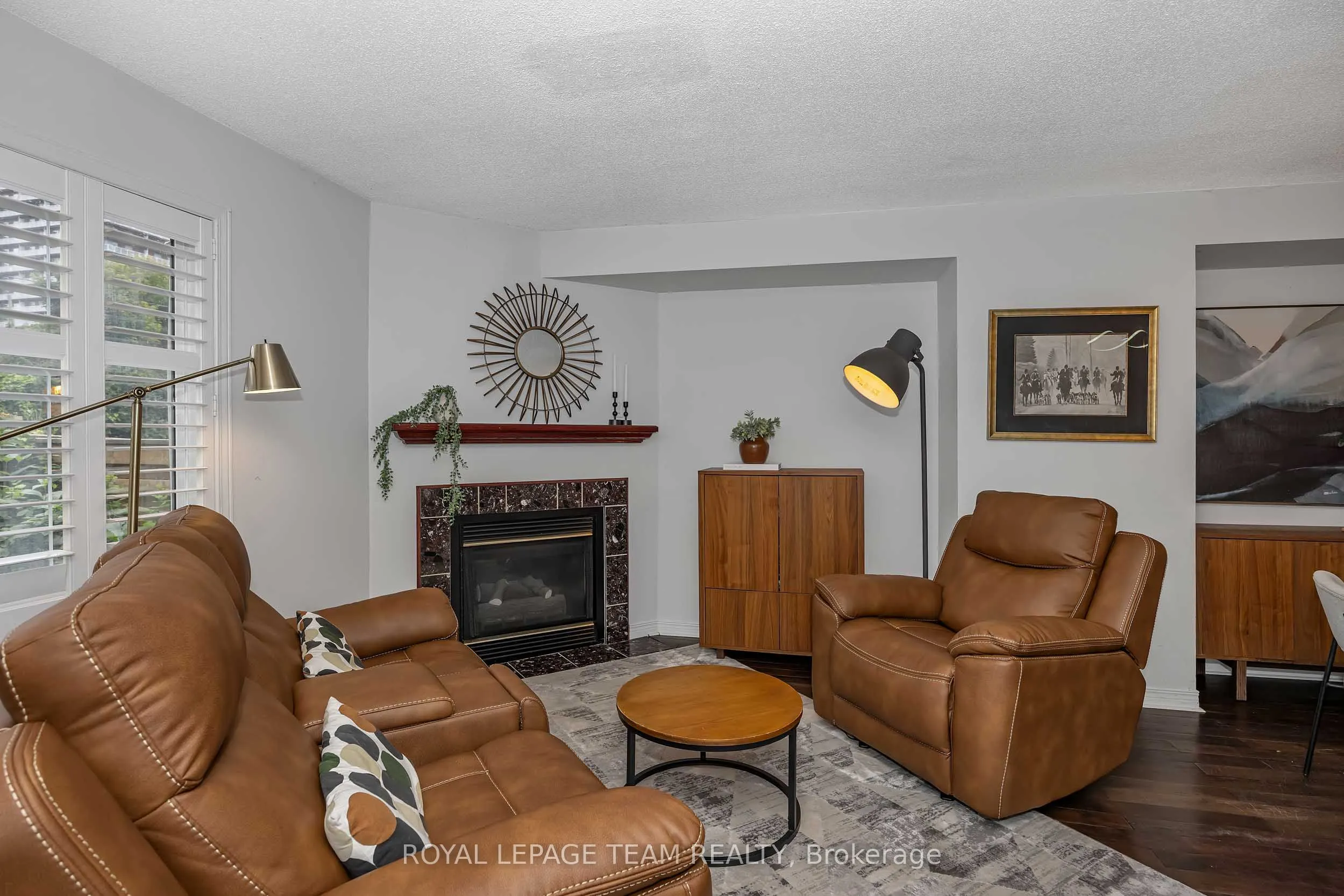 583 Tweedsmuir Avenue #9
