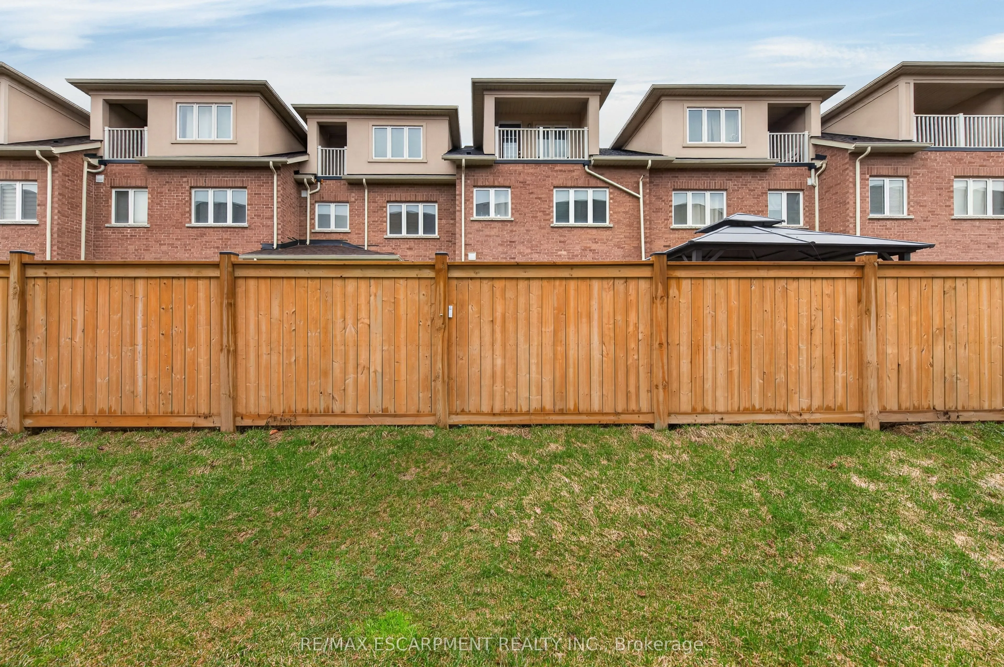 19 Picardy Drive #13
