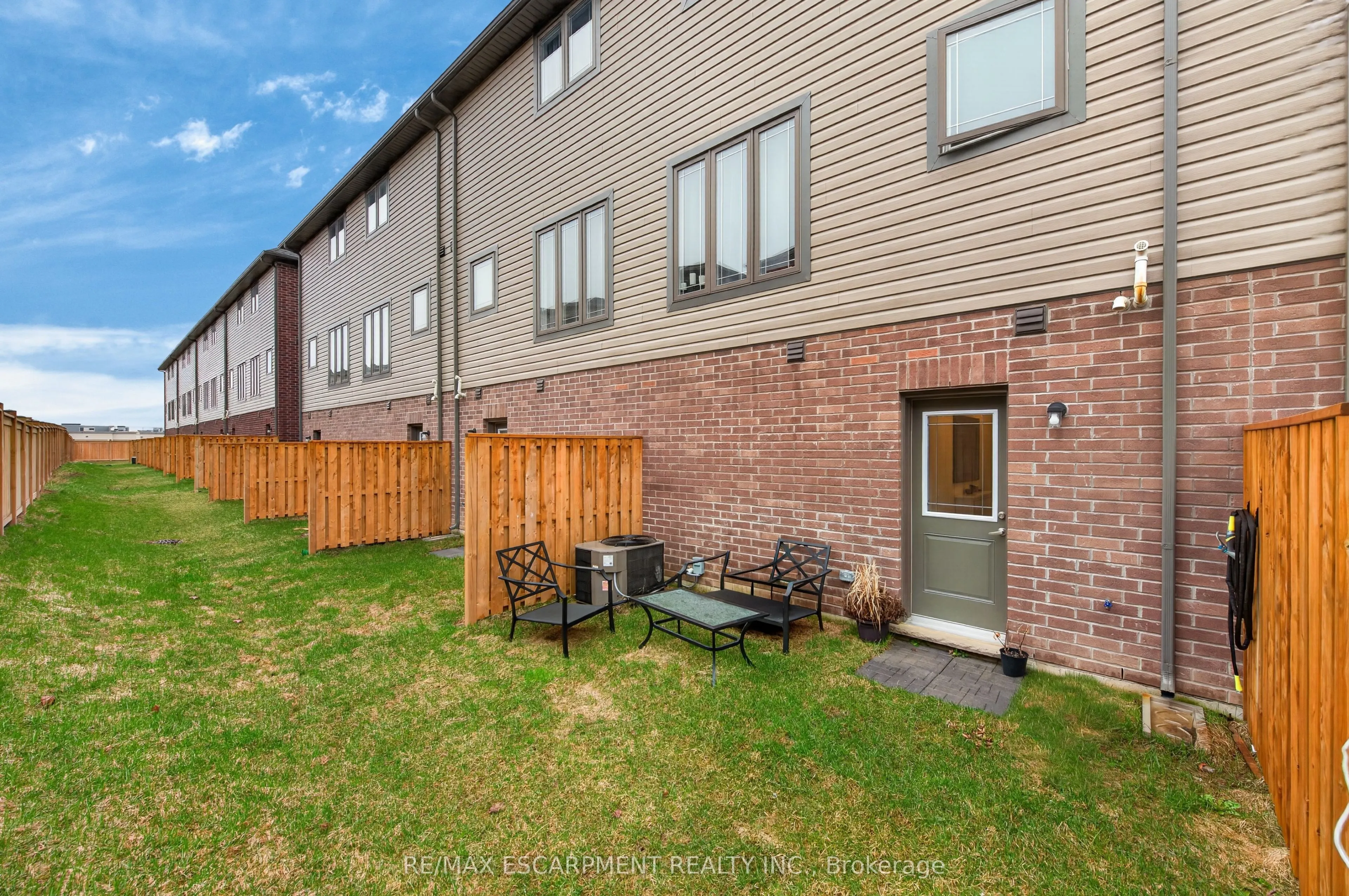 19 Picardy Drive #13