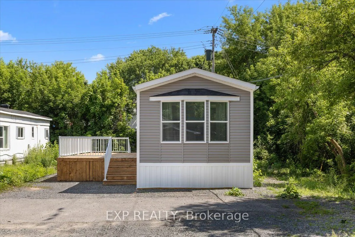 35 Vanier Road