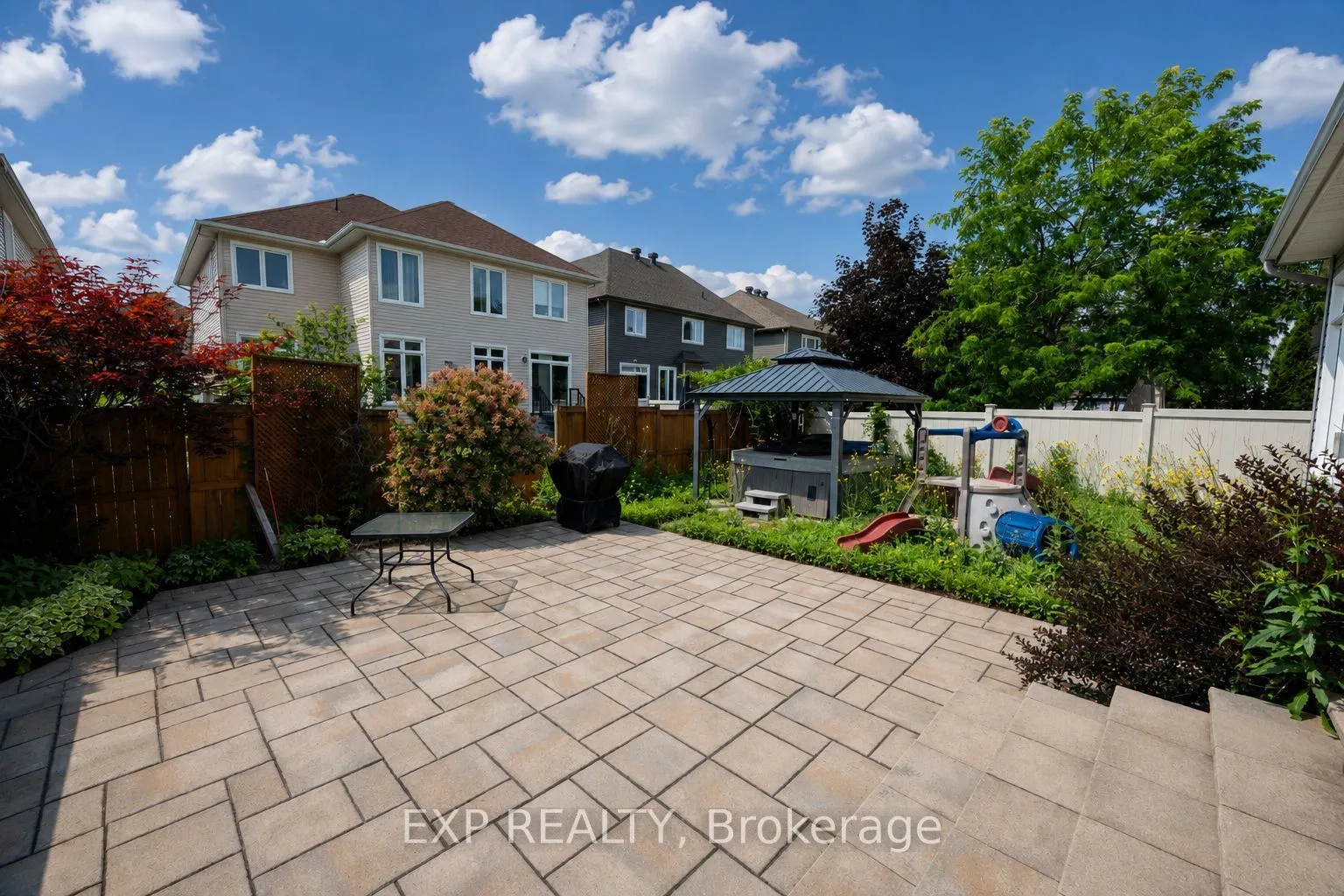 273 Gracewood Crescent