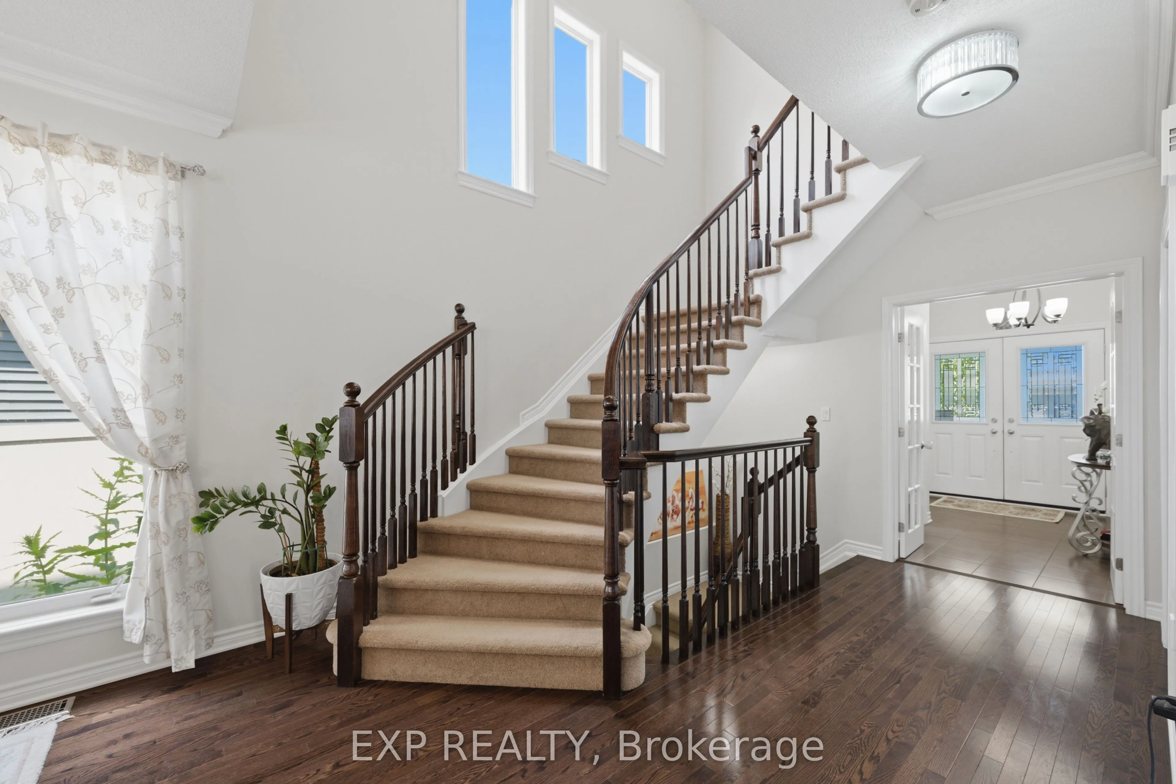 273 Gracewood Crescent