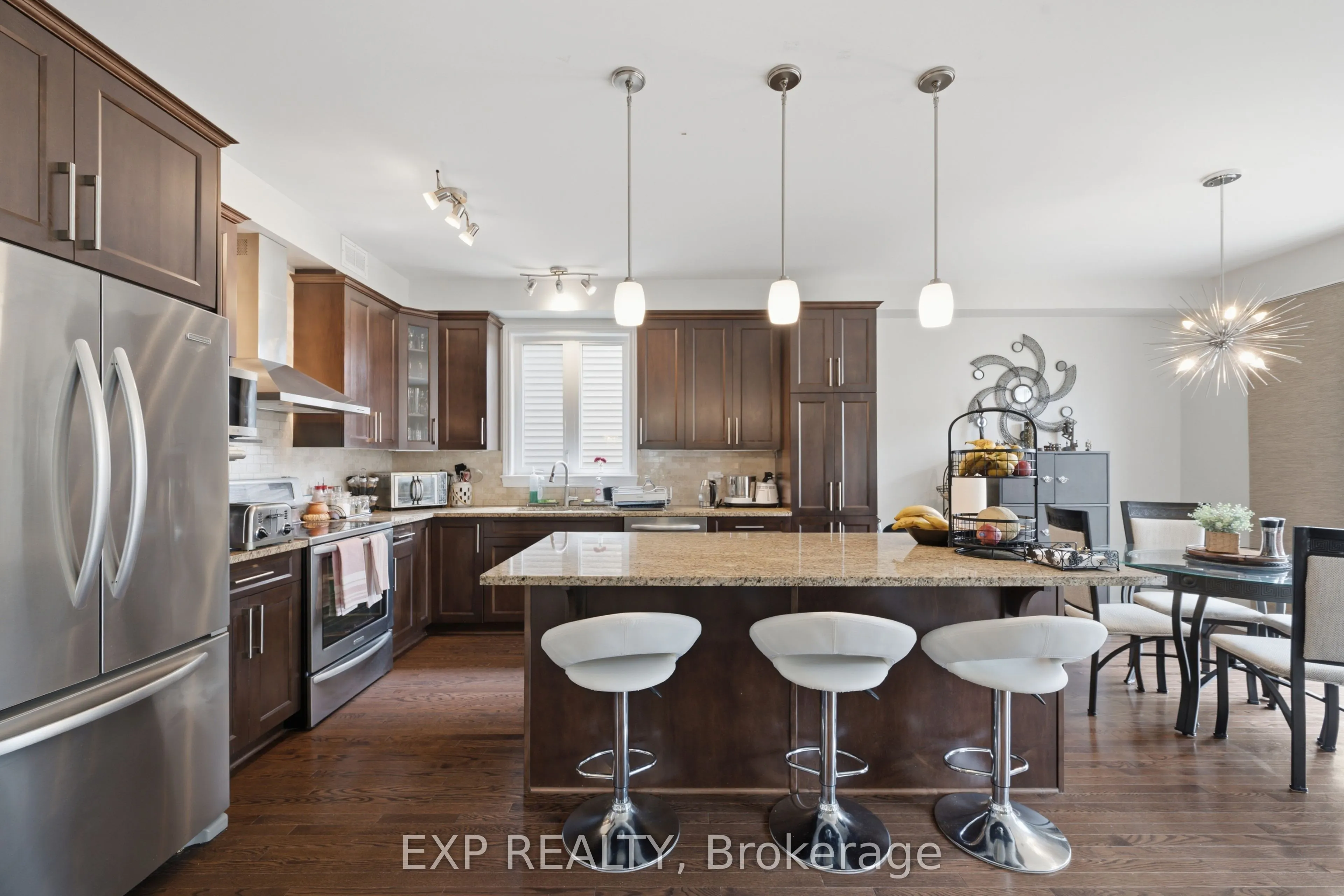 273 Gracewood Crescent