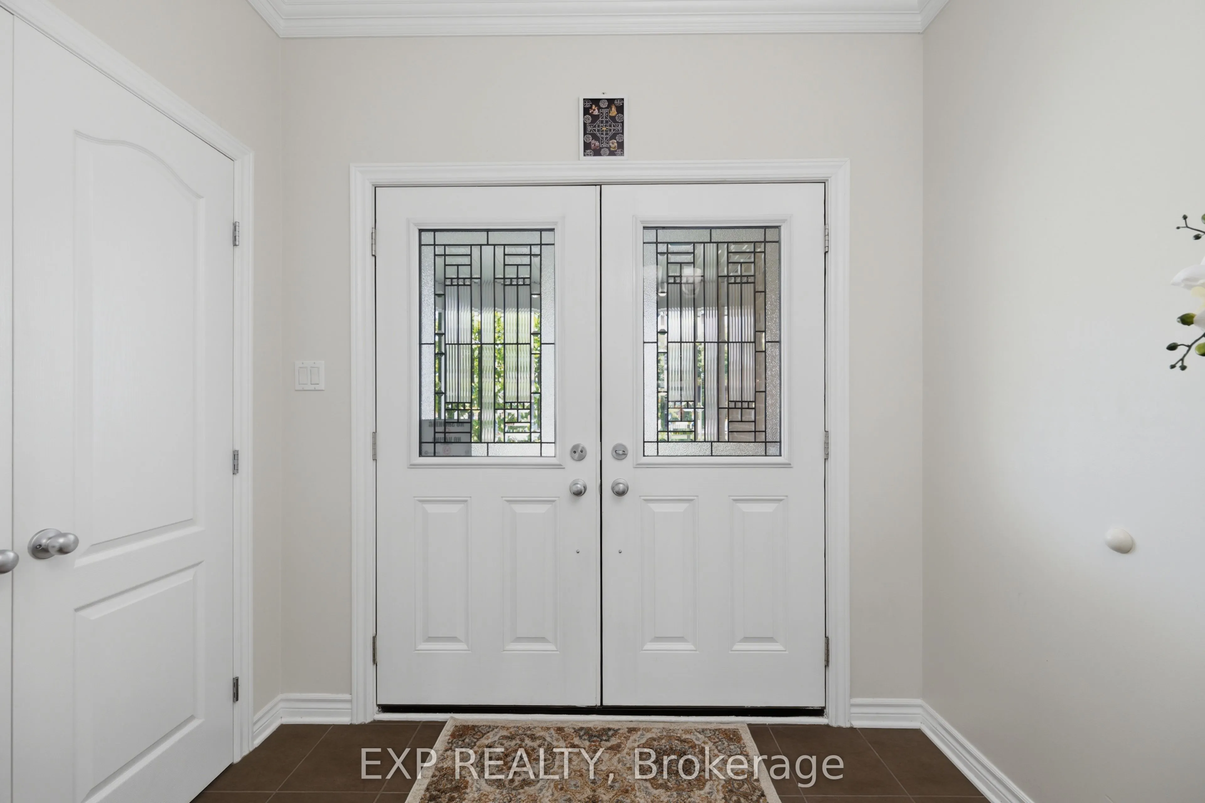 273 Gracewood Crescent