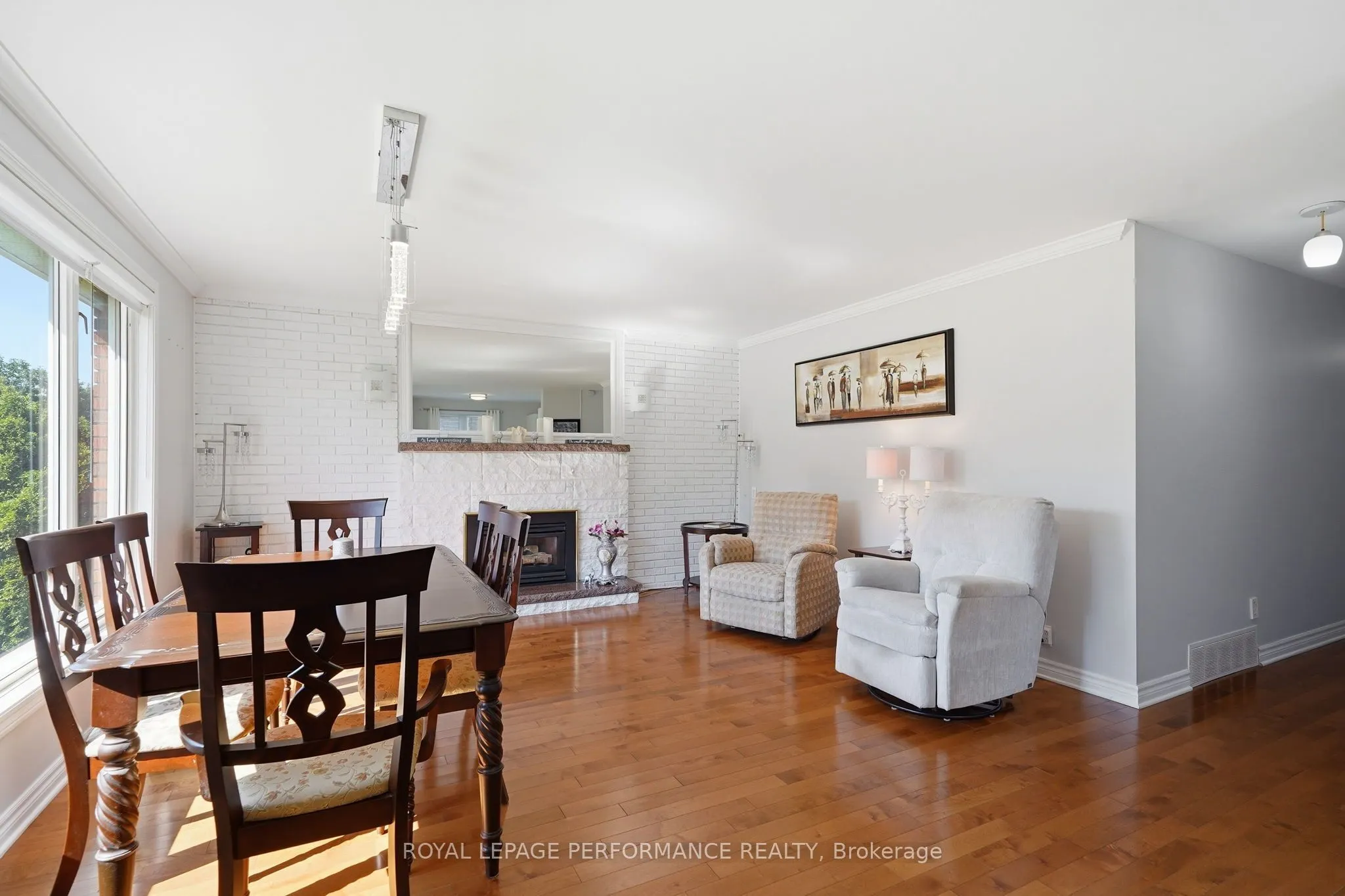 716 Cartier Boulevard